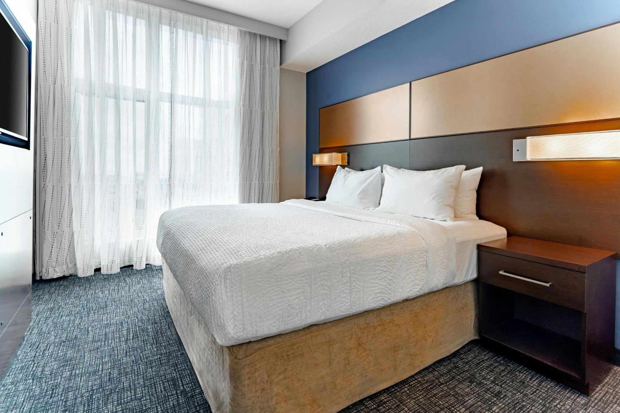 One-Bedroom Suite