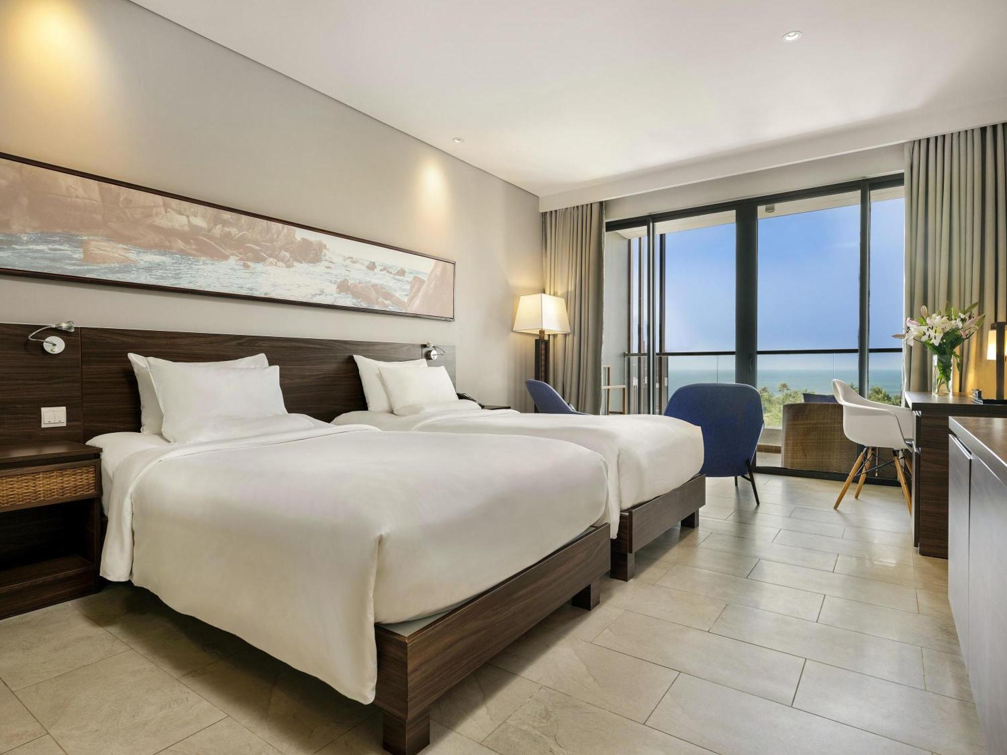 Superior Twin Room Ocean View