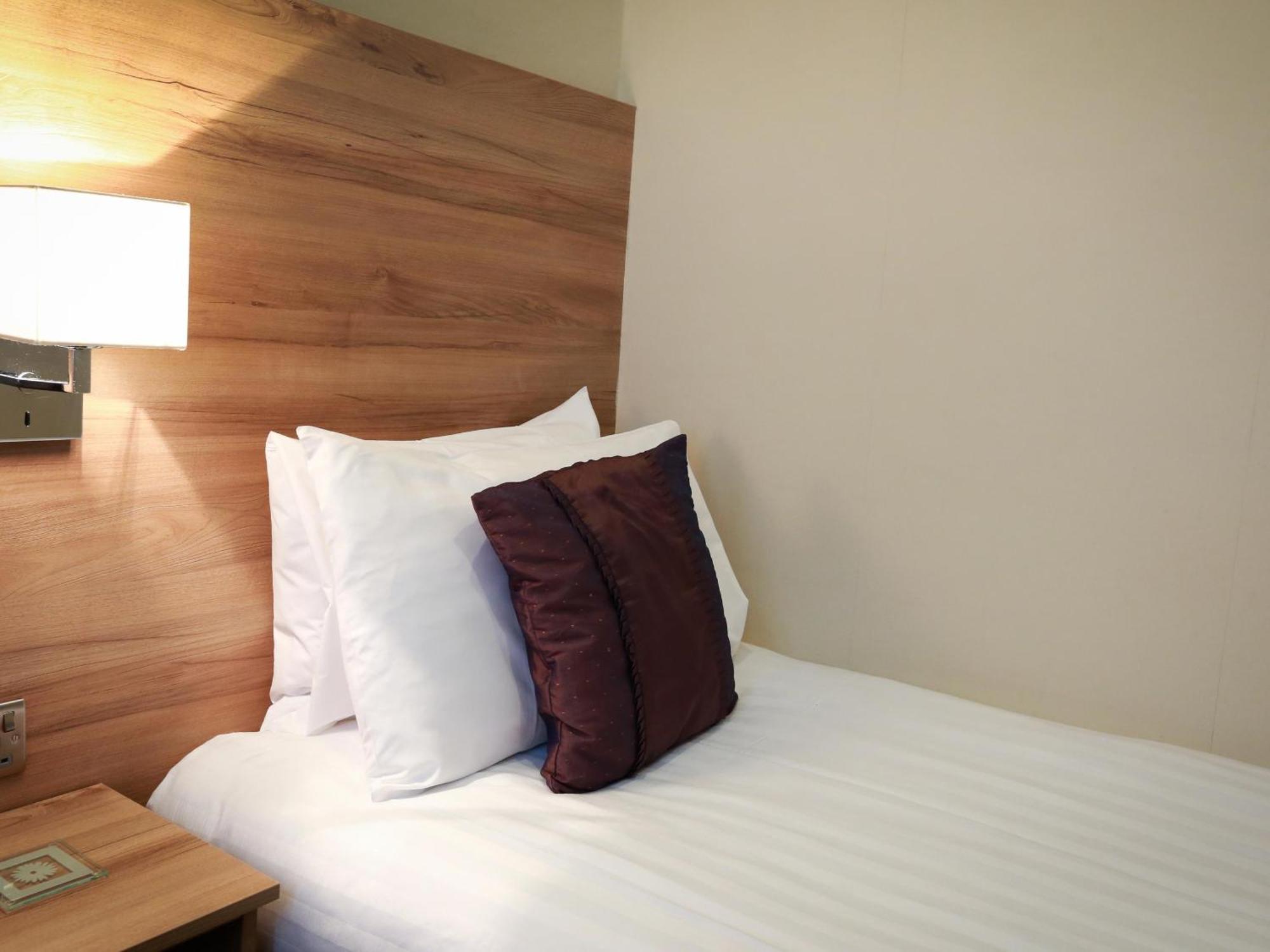 Deluxe Single Room