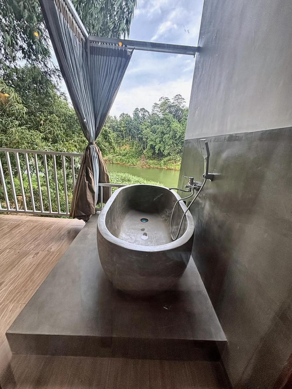Suite River View