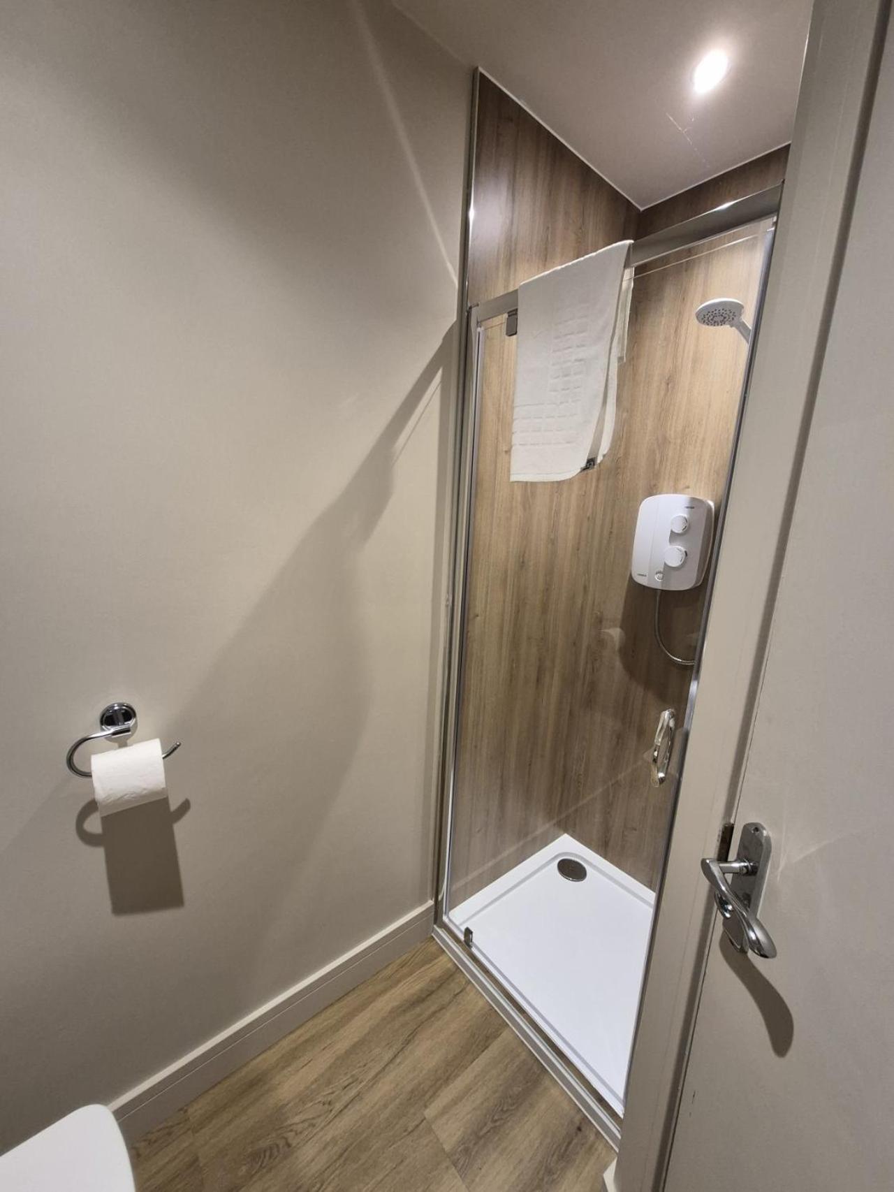 Double Room Private Bathroom