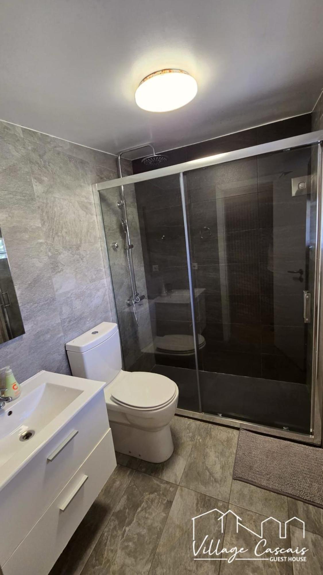 Double Room Private Bathroom