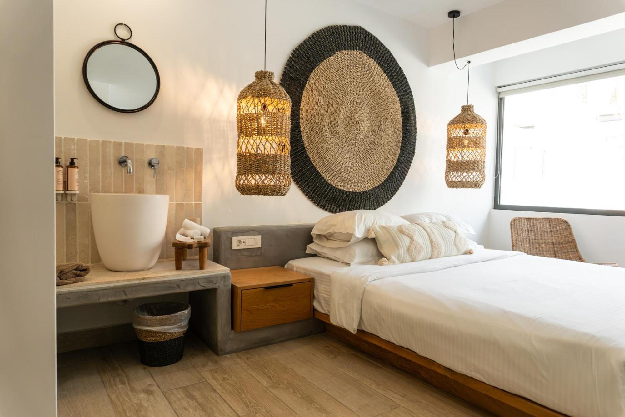 Superior Double Room Outdoor Jacuzzi