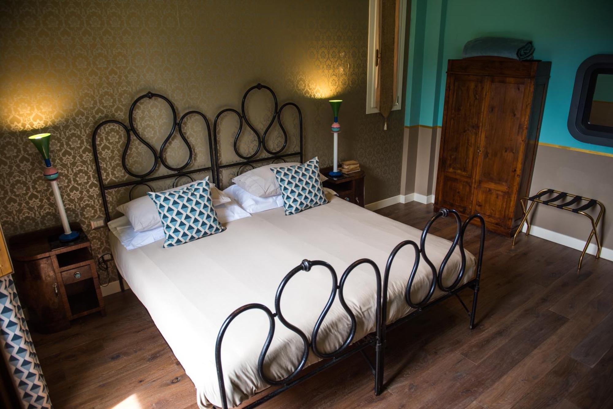 Deluxe Double or Twin Room Garden View
