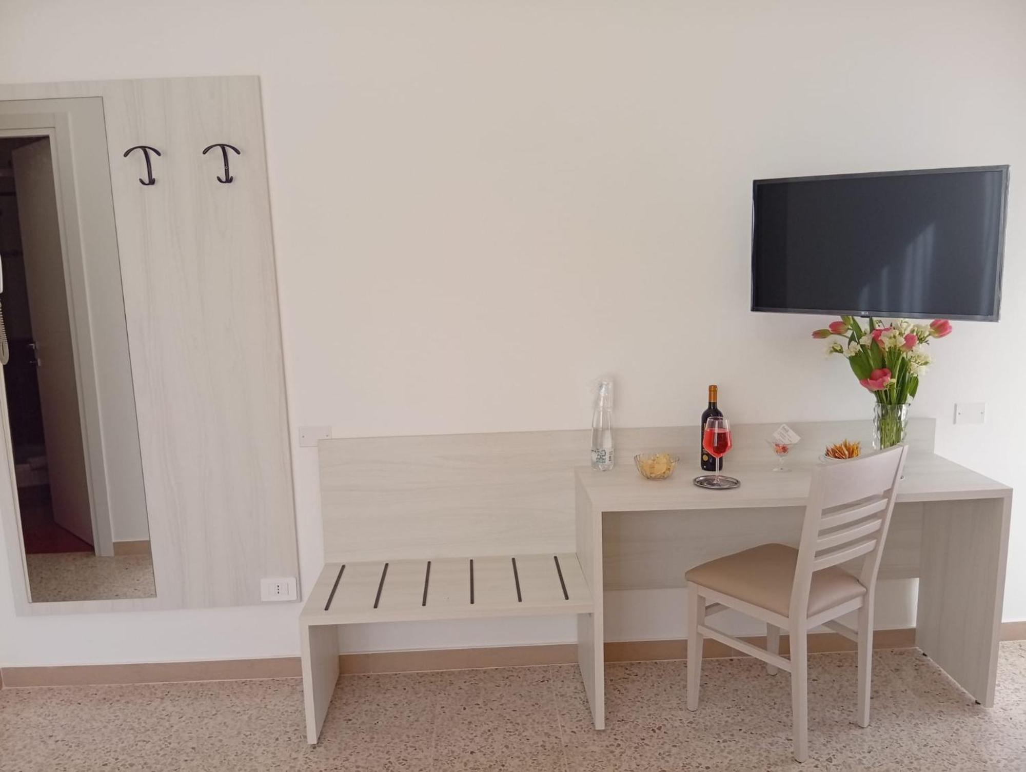 Twin Room Terrace