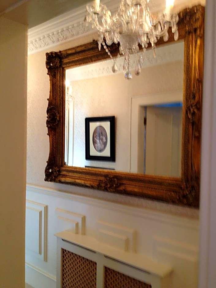 Double Room Four Poster Bed