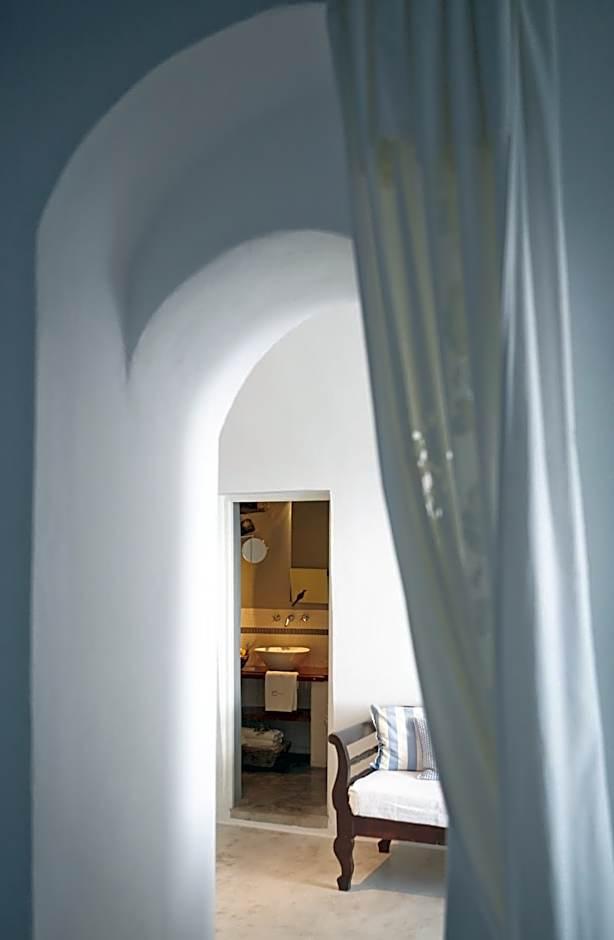 Superior Cave House Suite Caldera View