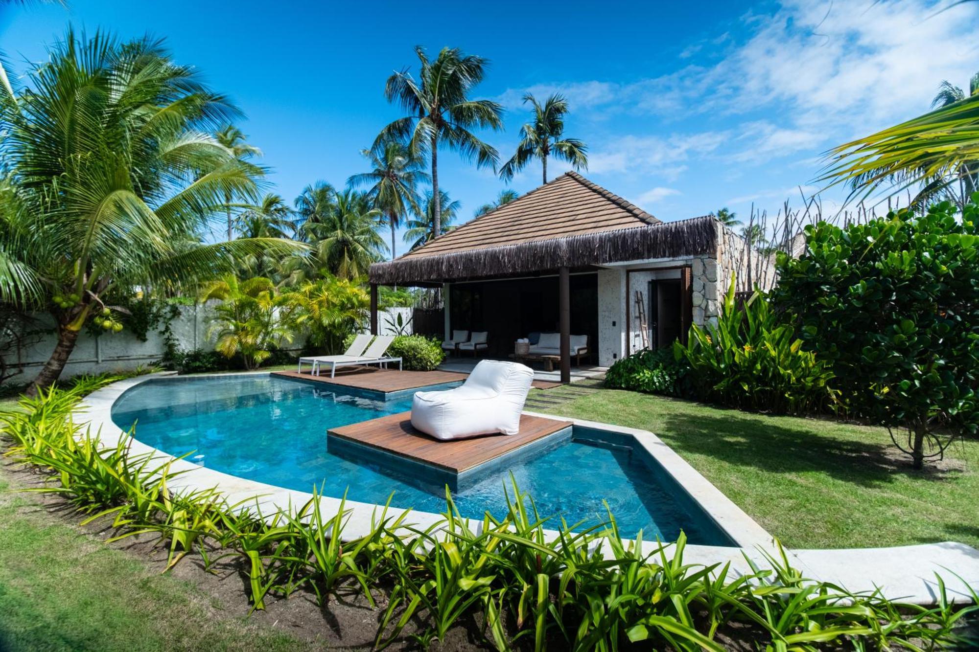 Deluxe Bungalow Garden View