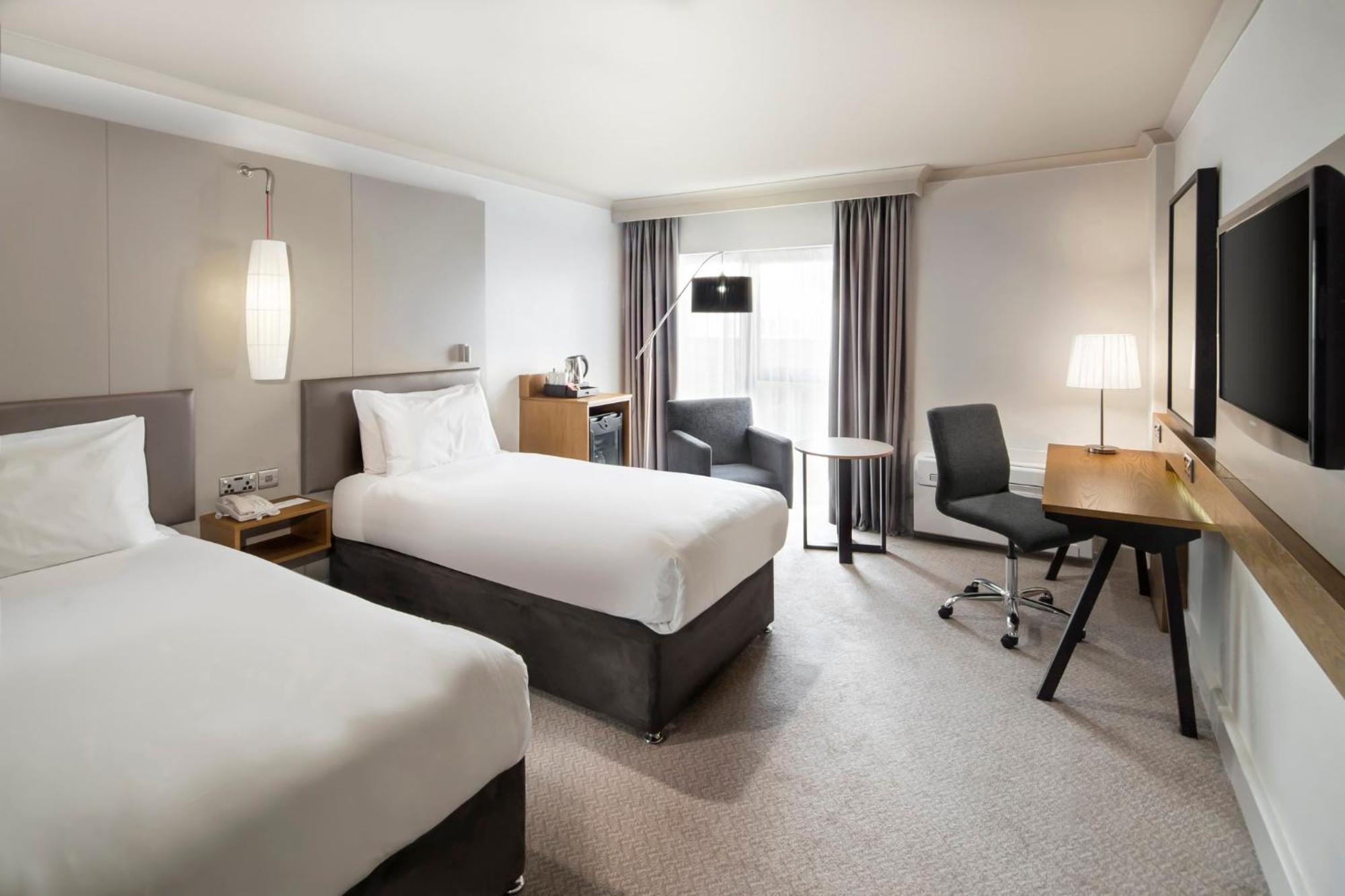 Standard Twin Room Disability Access