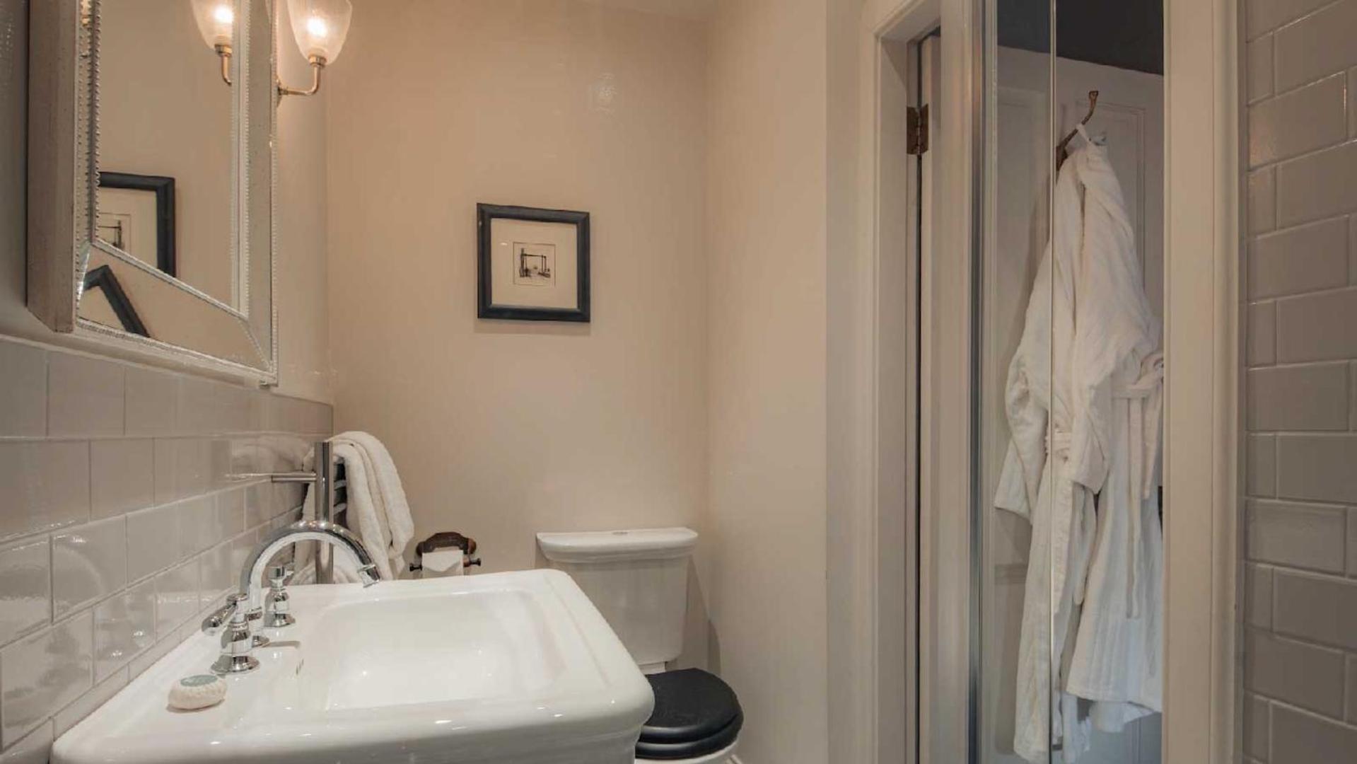 Petite Double Room