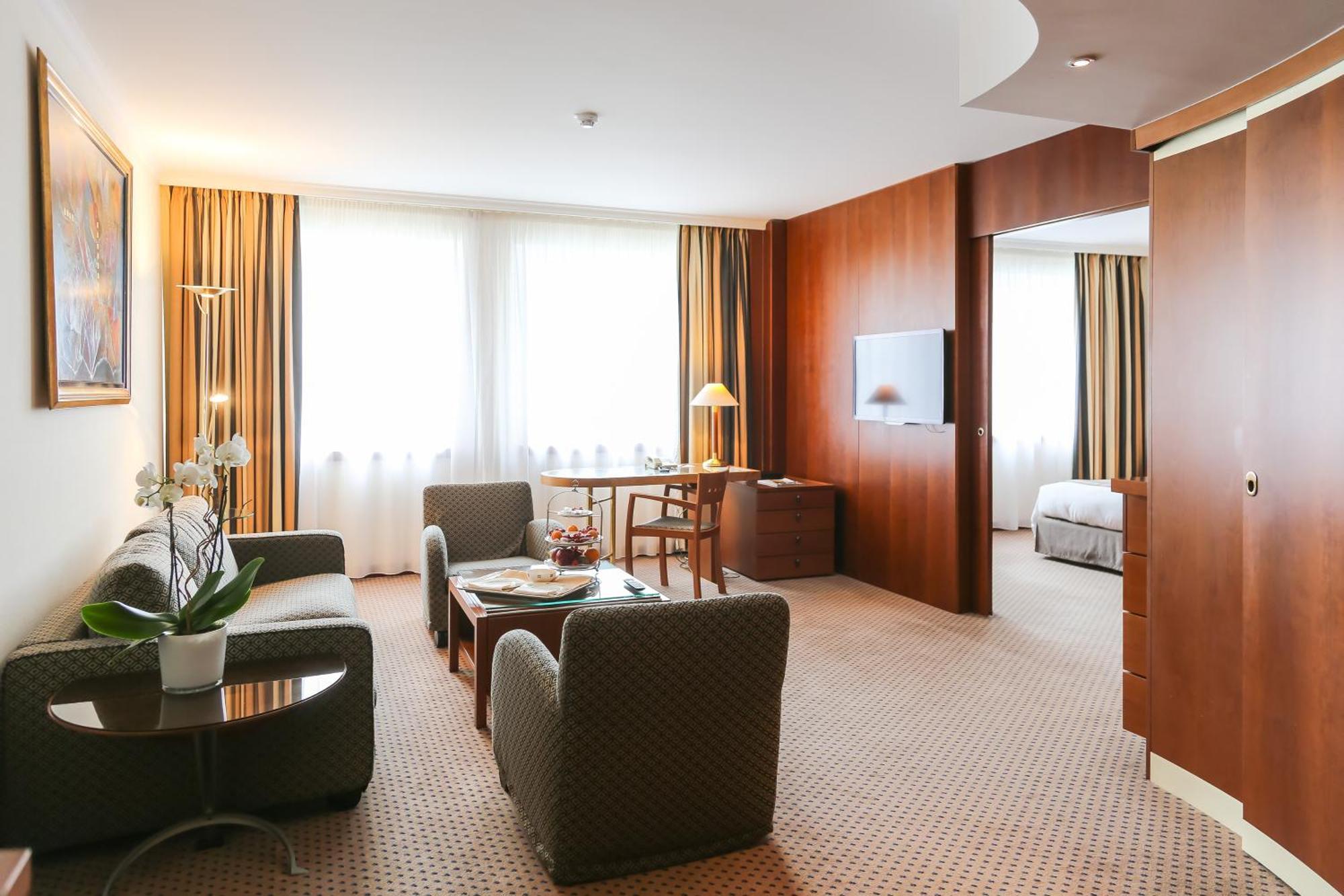 Club Suite