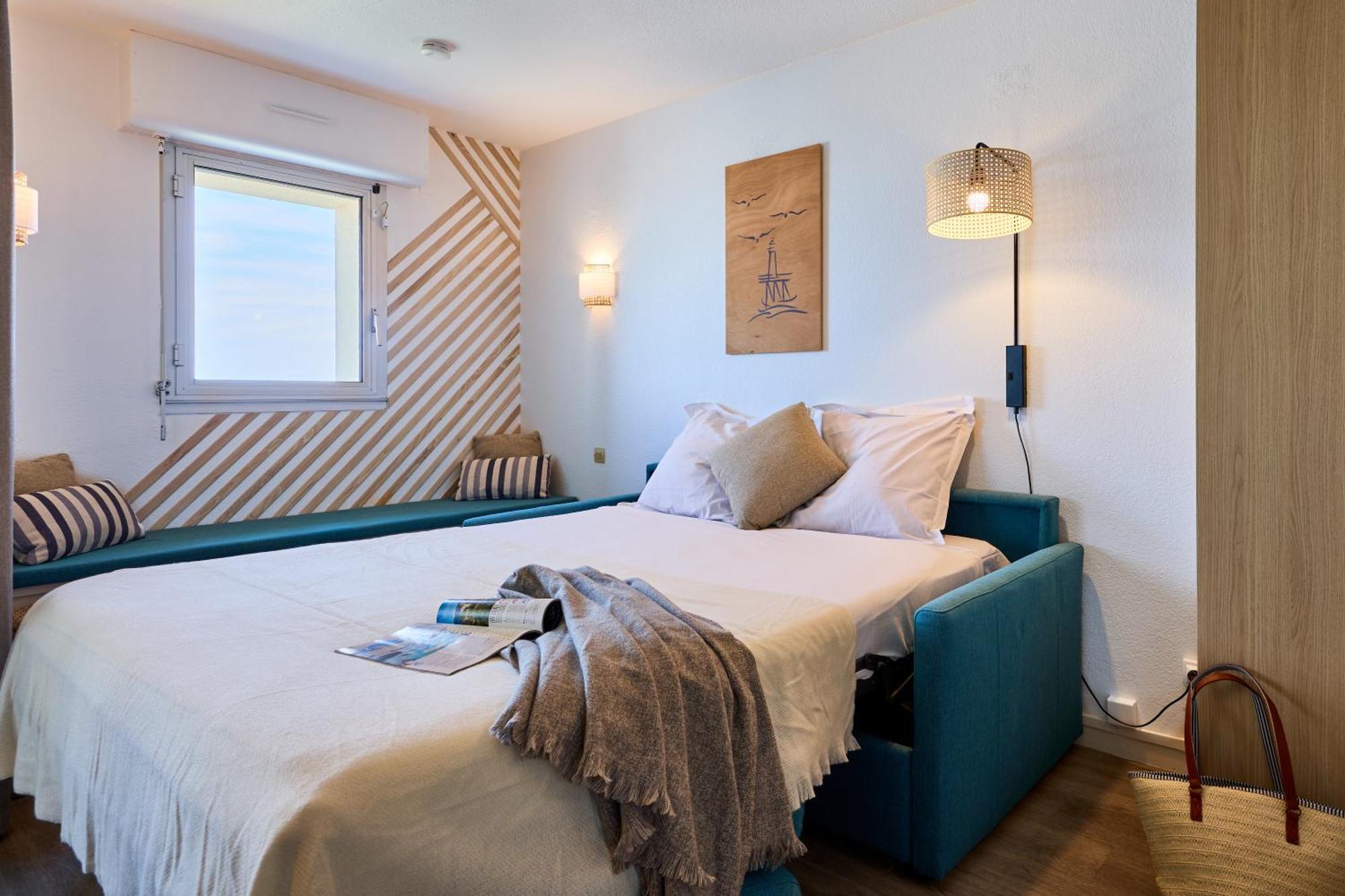 Superior Studio Sleeping Alcove Balcony Sea View