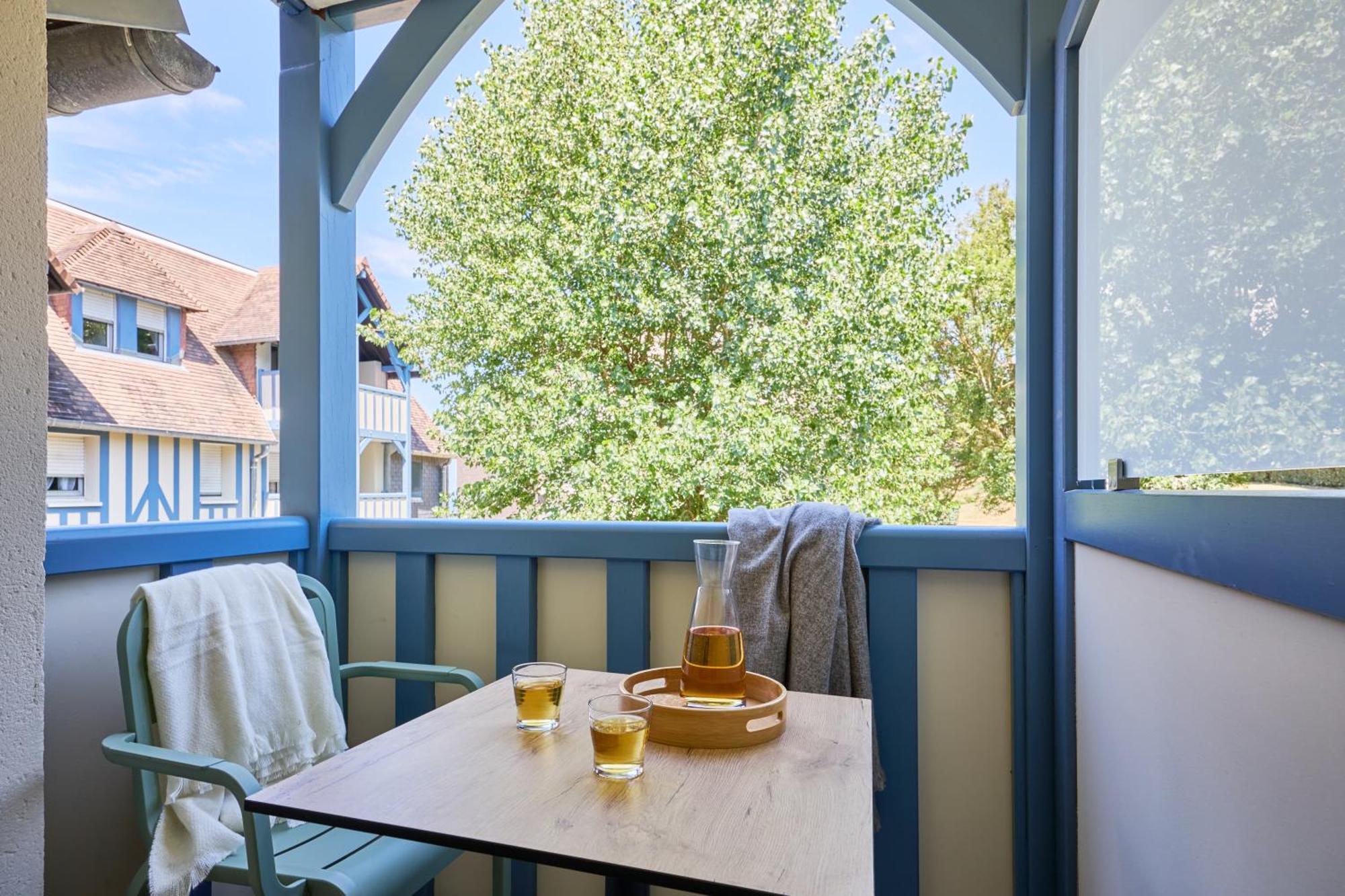 Superior Studio Sleeping Alcove Balcony