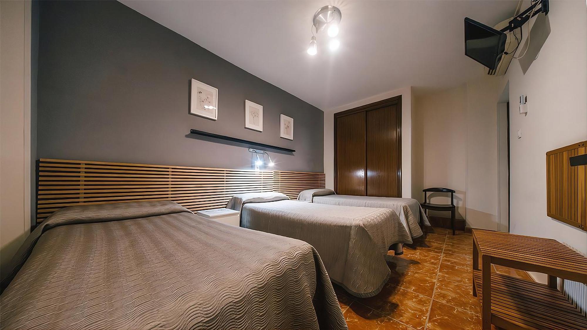 Comfort Triple Room