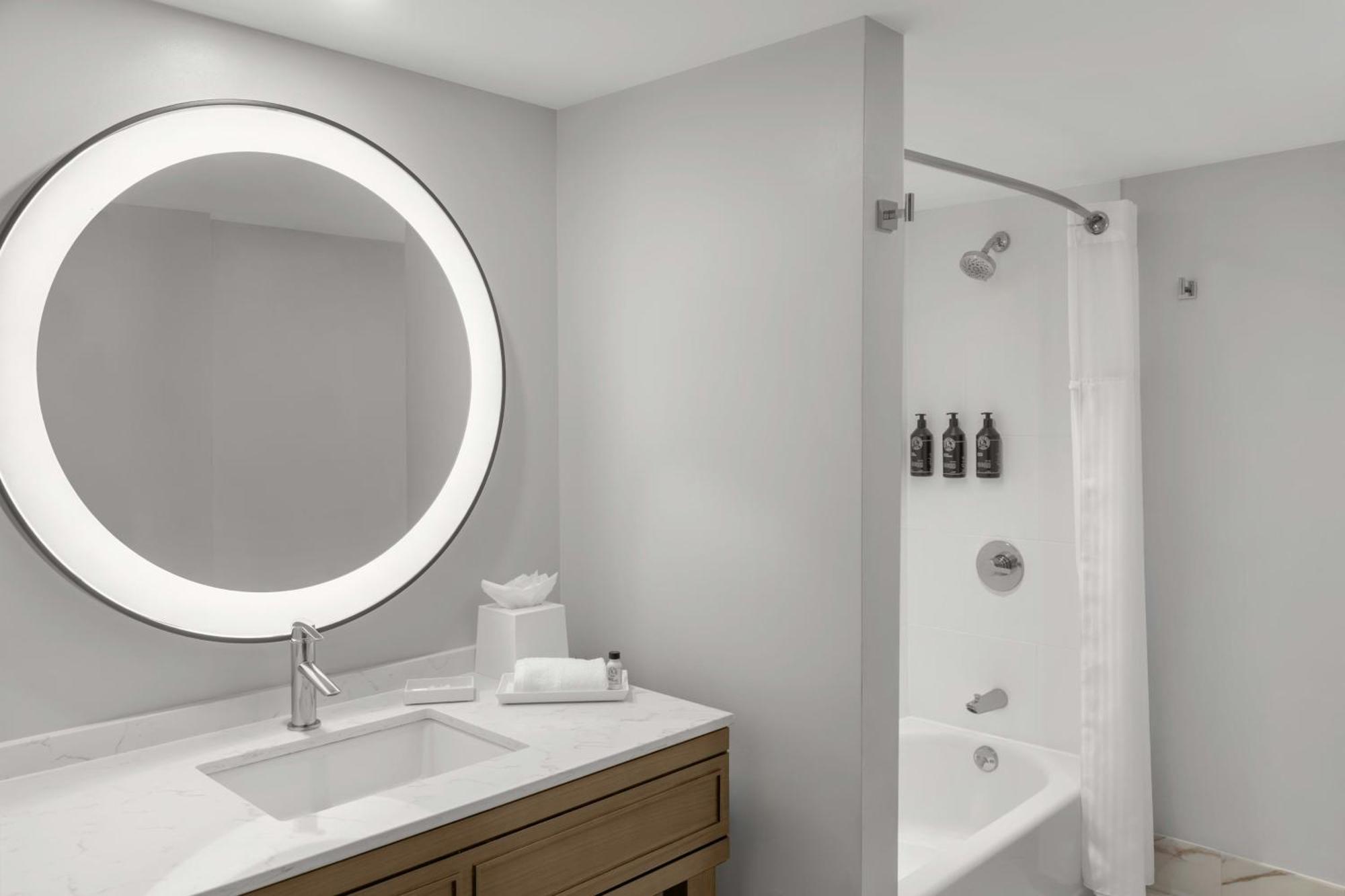 Standard Queen Room Two Queen Beds Hearing Accessible