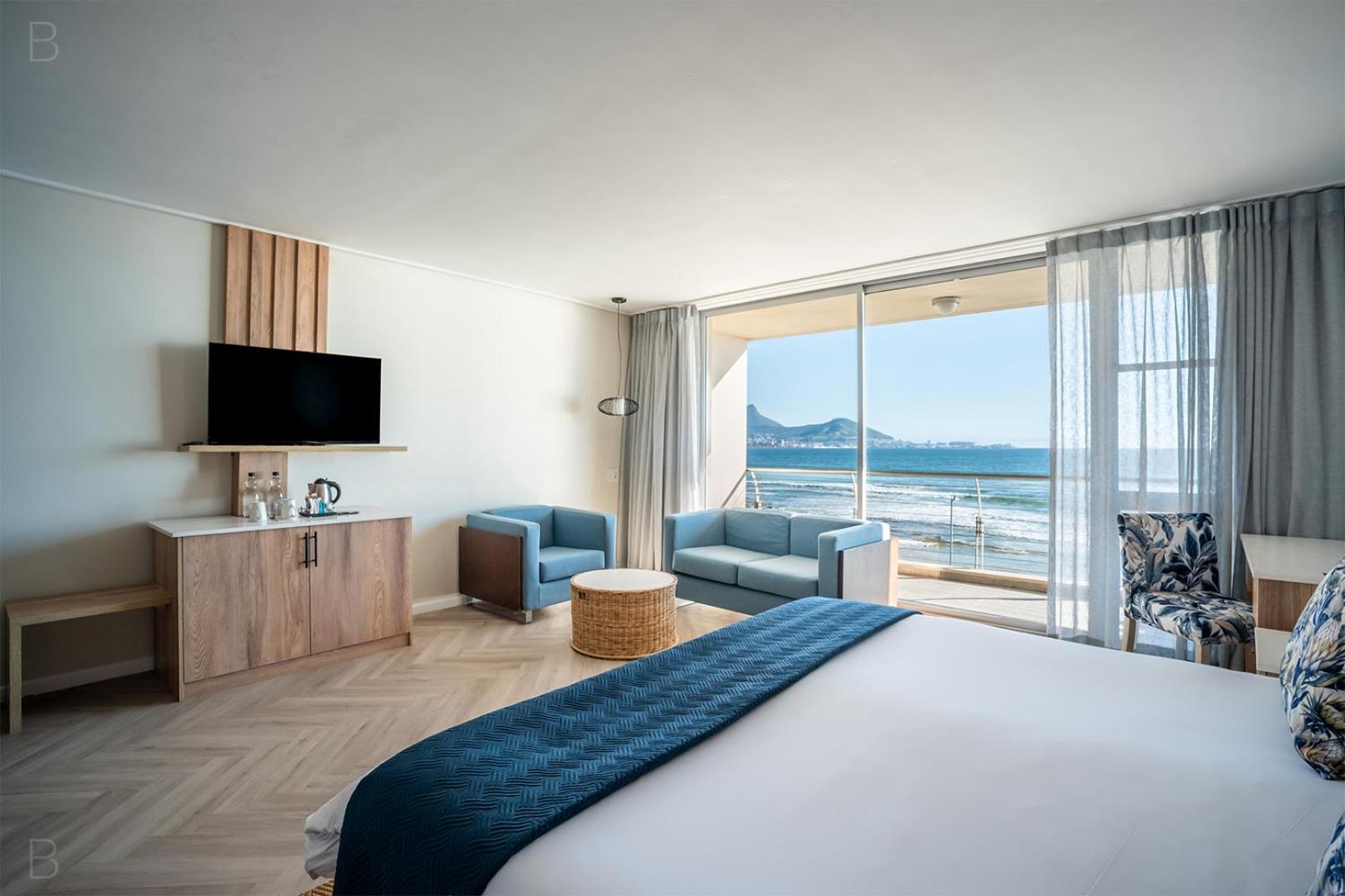 Full Sea Facing King or Twin Room