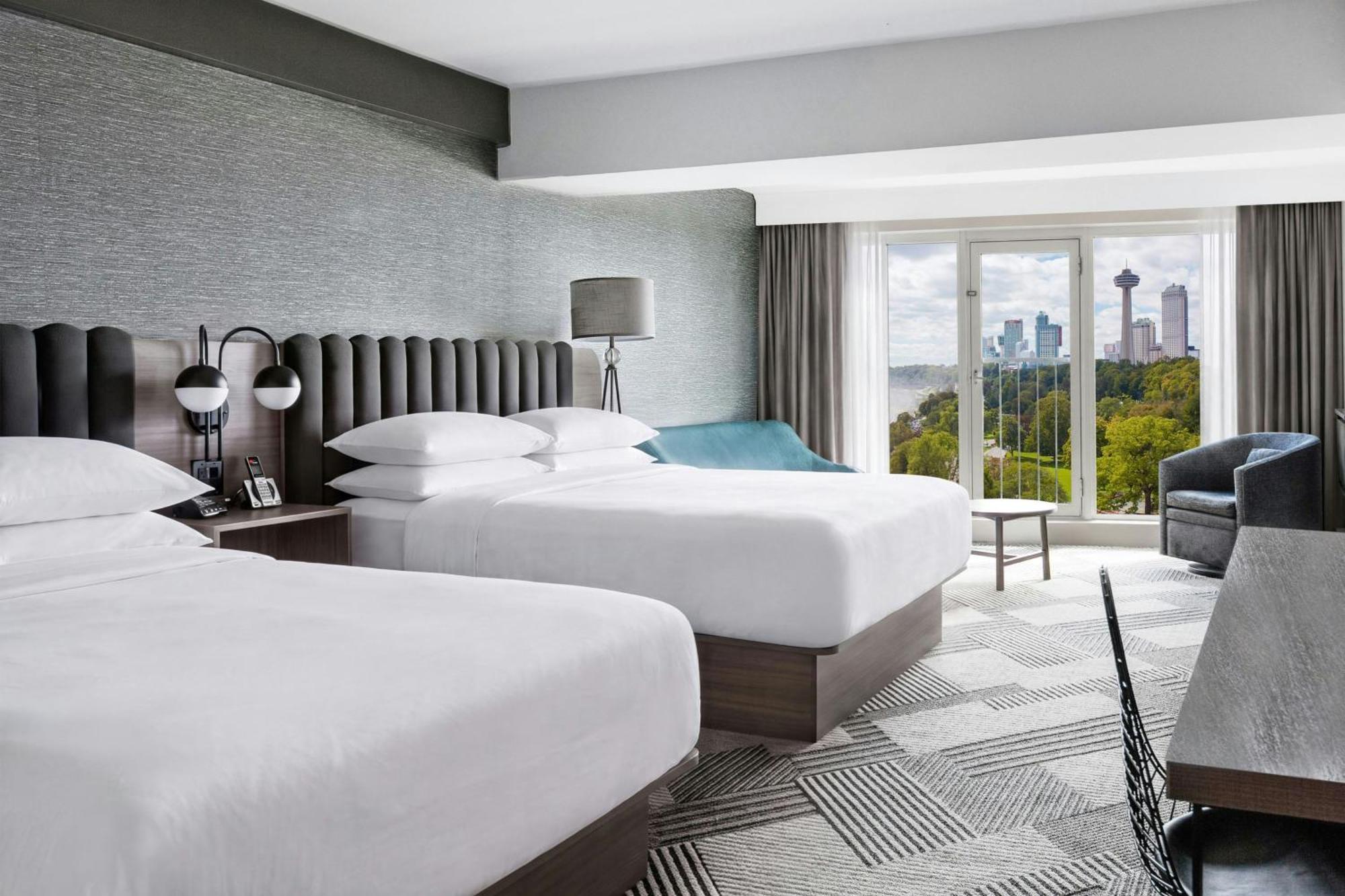 Niagara Parks View Guest room Queen