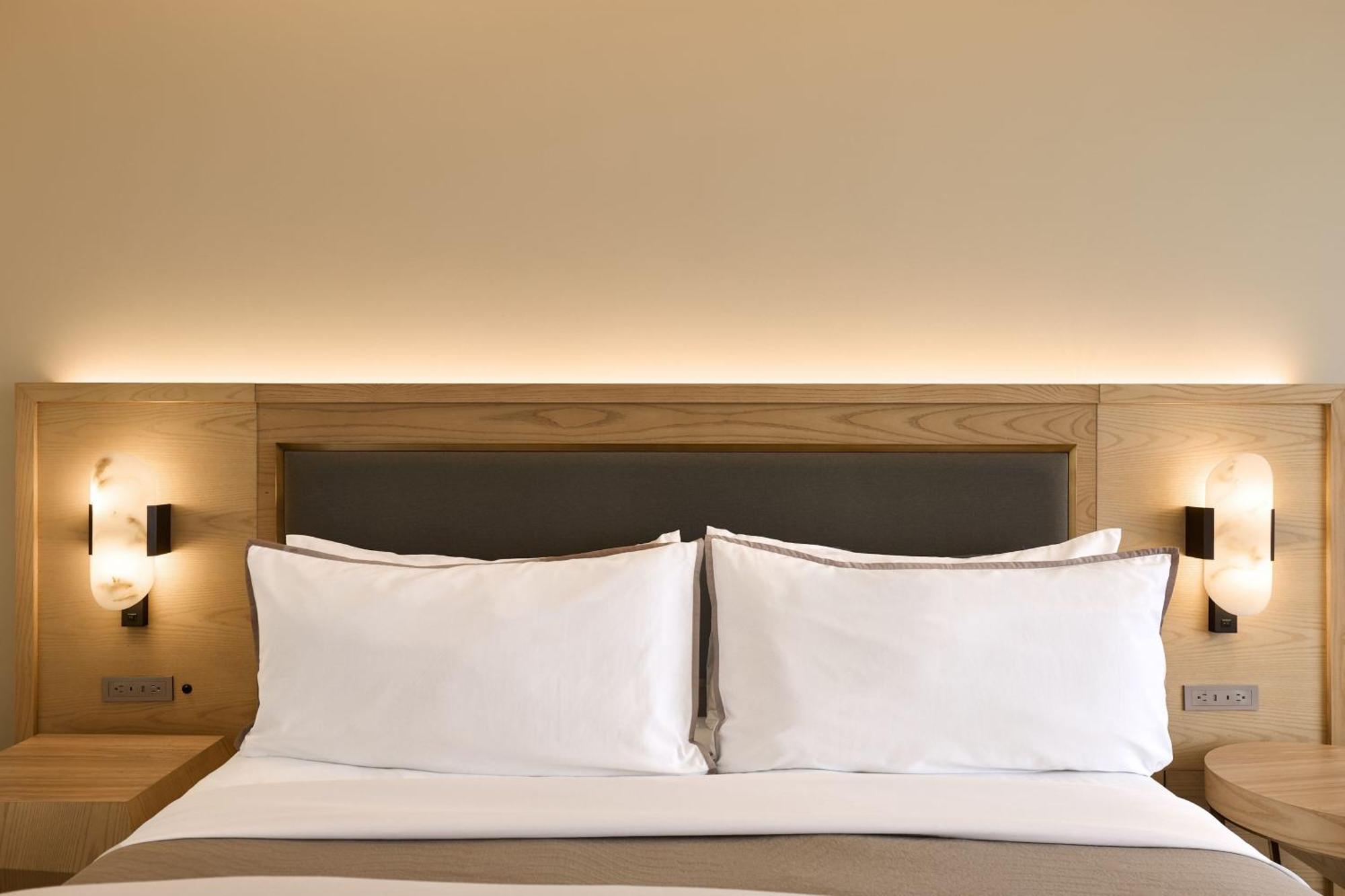 Traditional Guest room 1 King