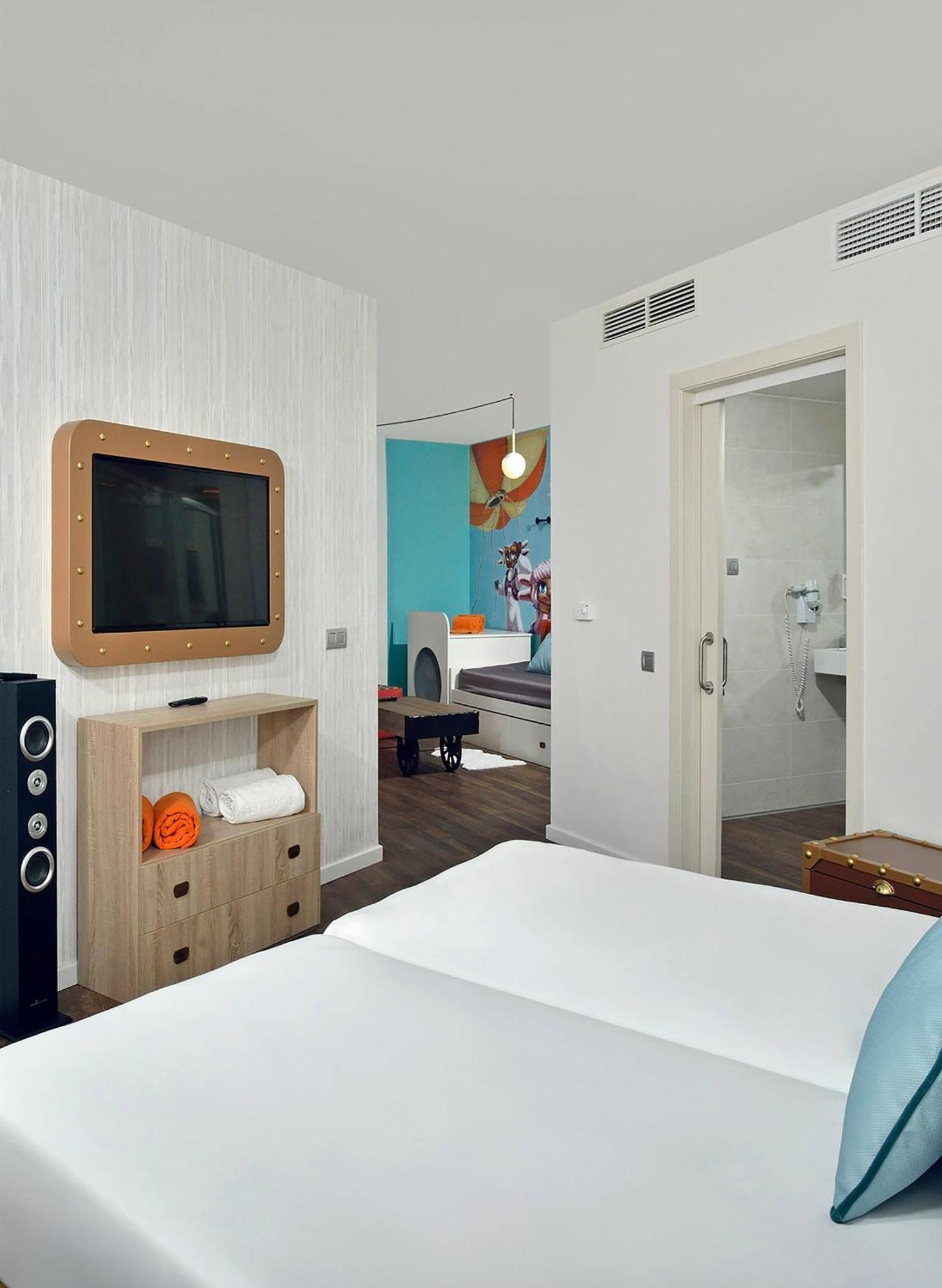 Xtra Katmandu Family Suite
