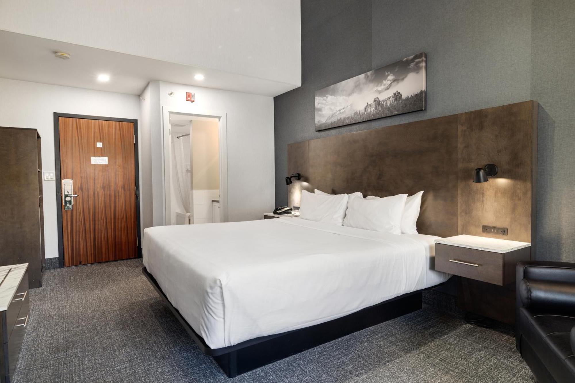 Superior King Room