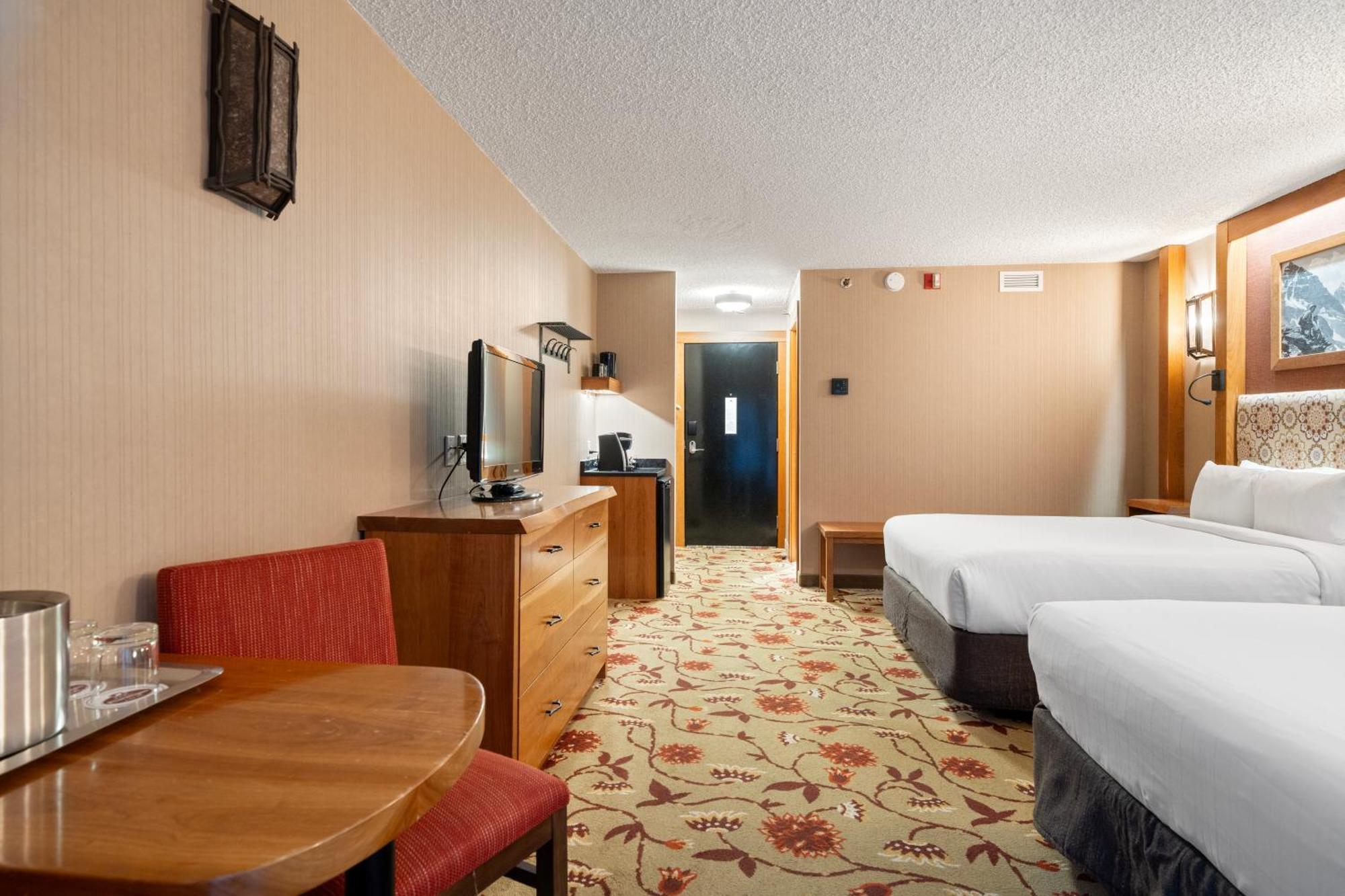 Superior Two Queen Room Balcony