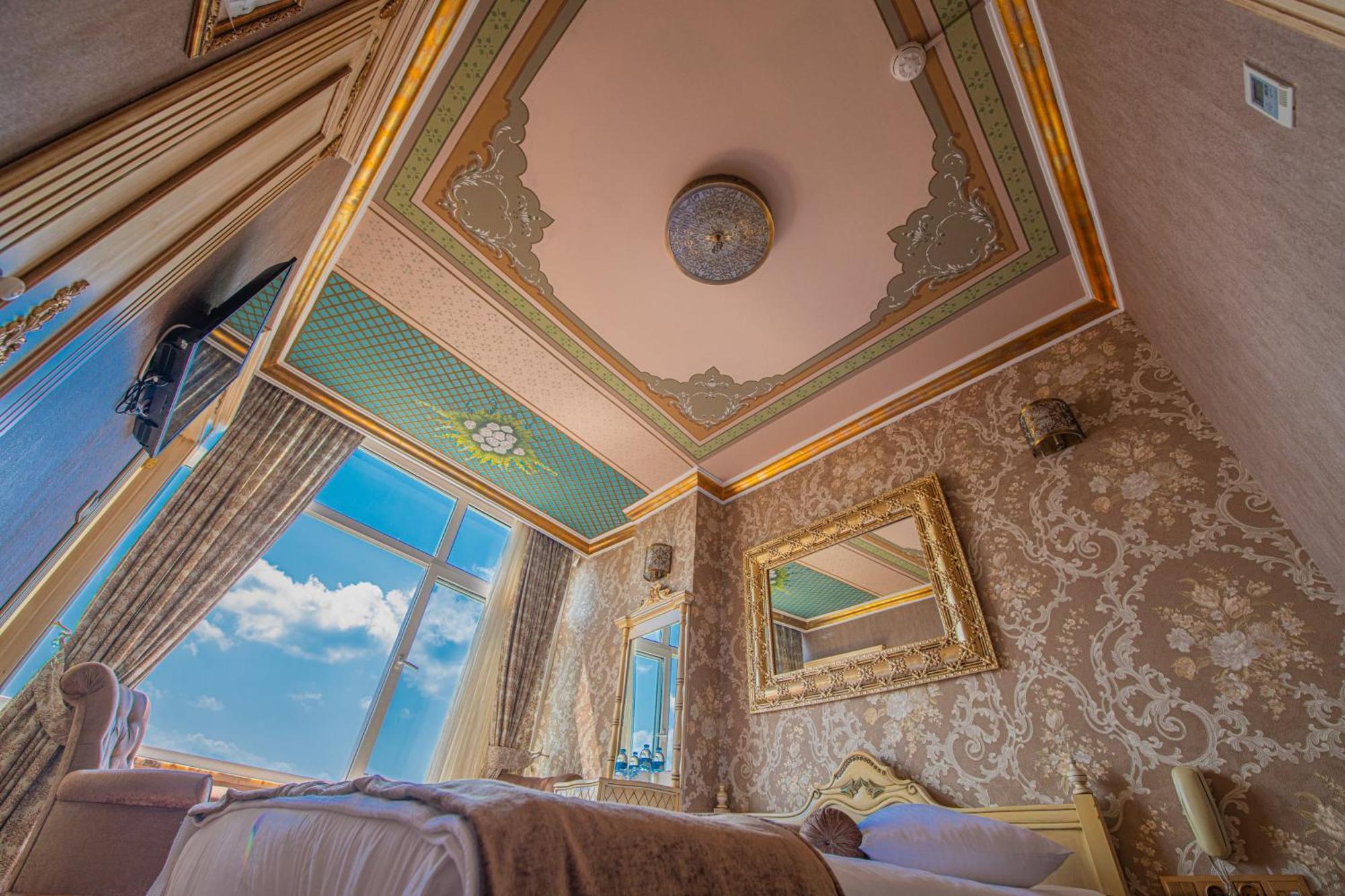 Double or Twin Room Sea View