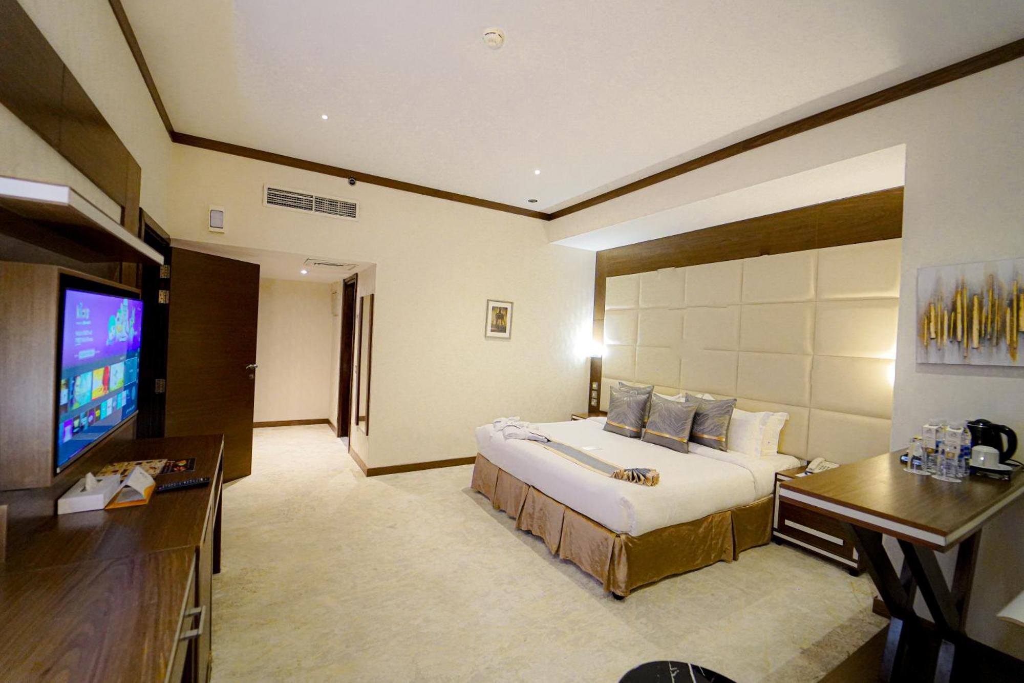 One Bedroom Junior Suite