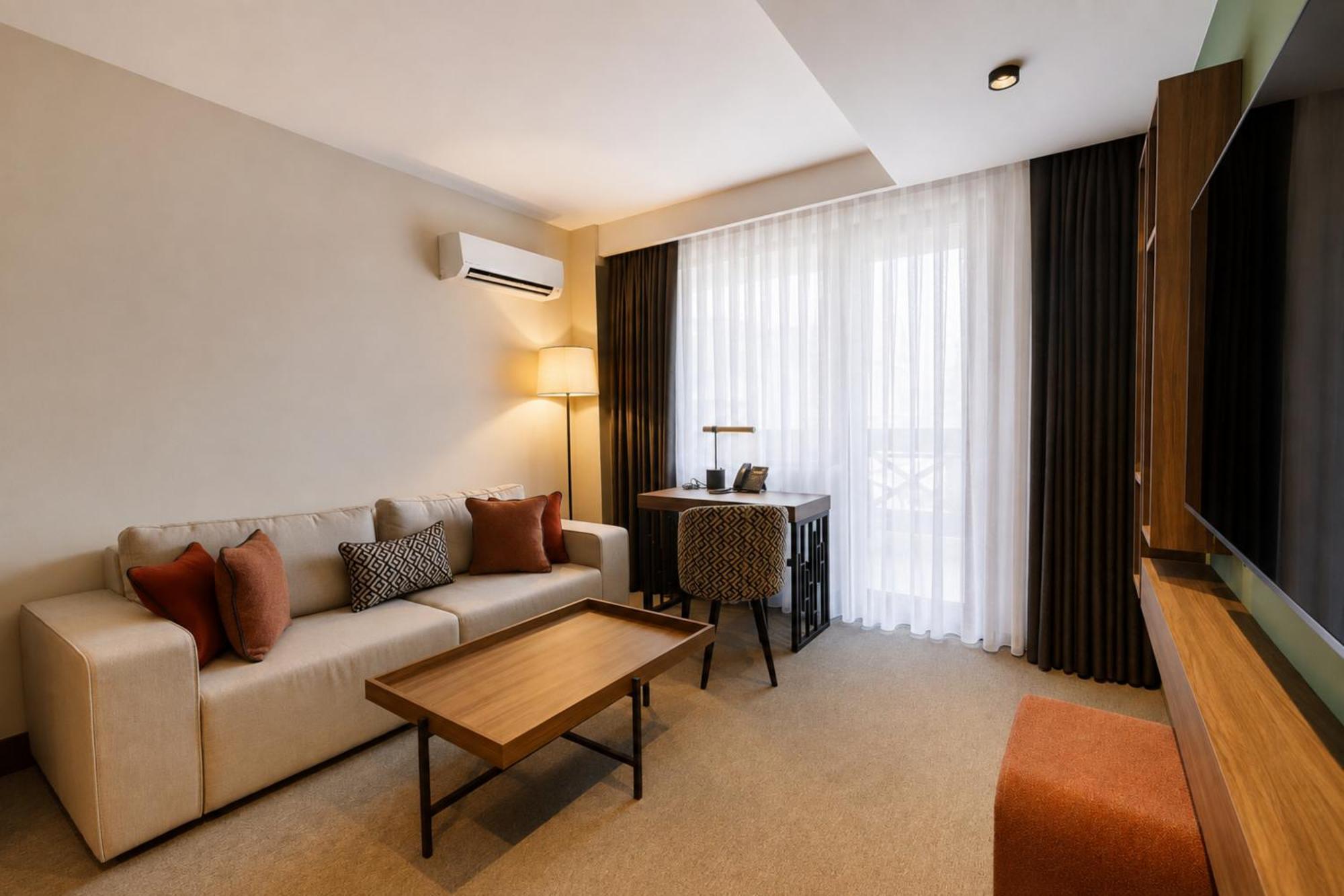 Deluxe Suite