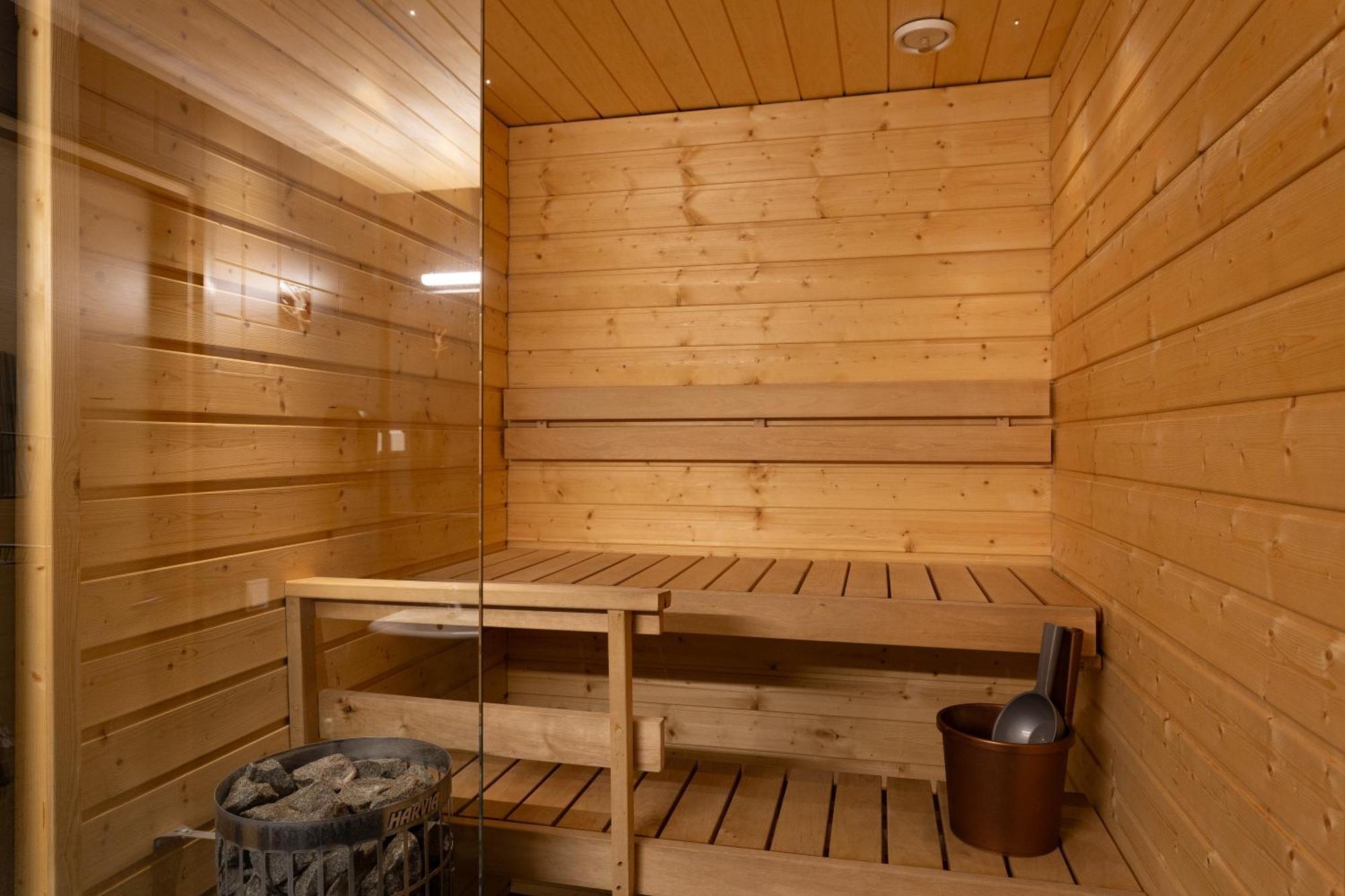 Superior Quadruple Room Sauna