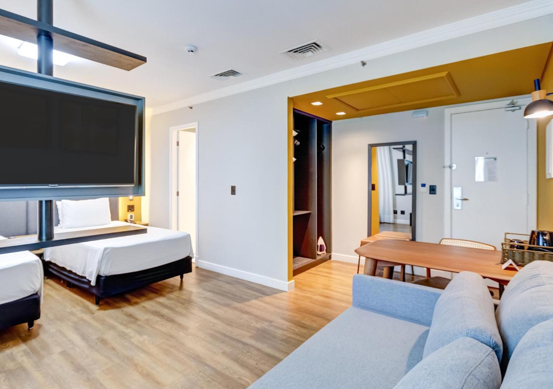 Superior Twin Room City View