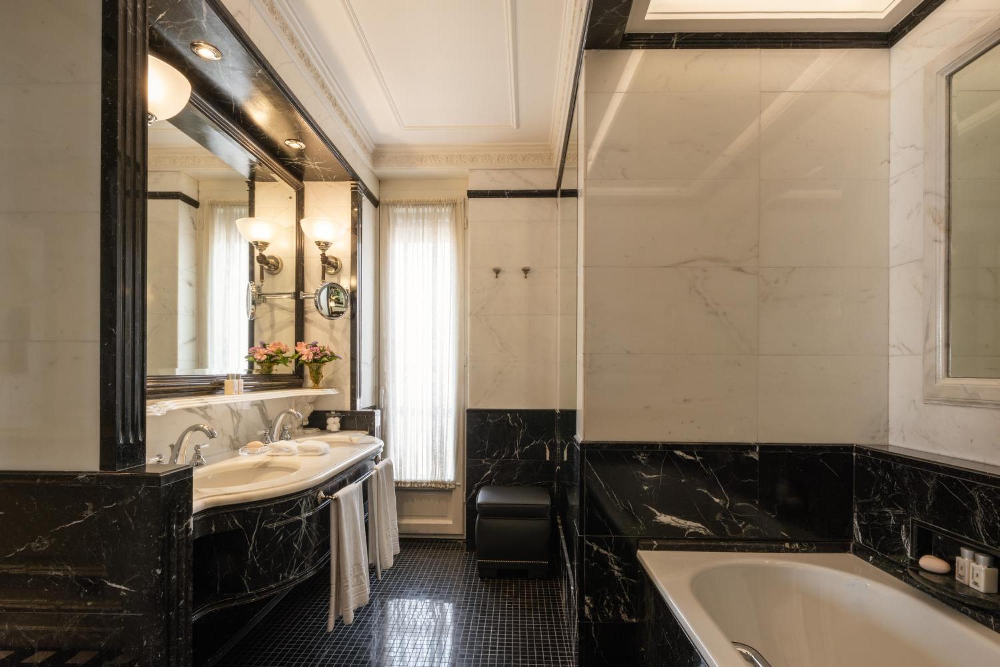 Grand Deluxe Double Room