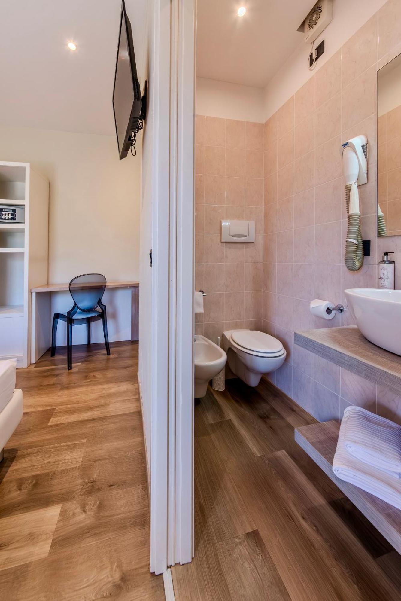 Economy Double or Twin Room