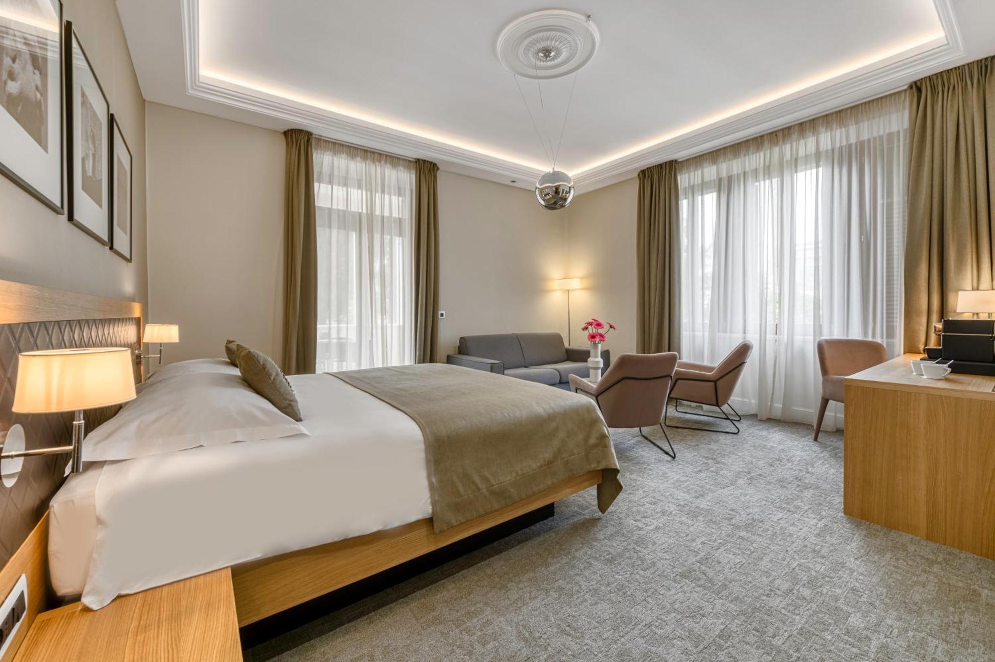 Deluxe Double Room Balcony