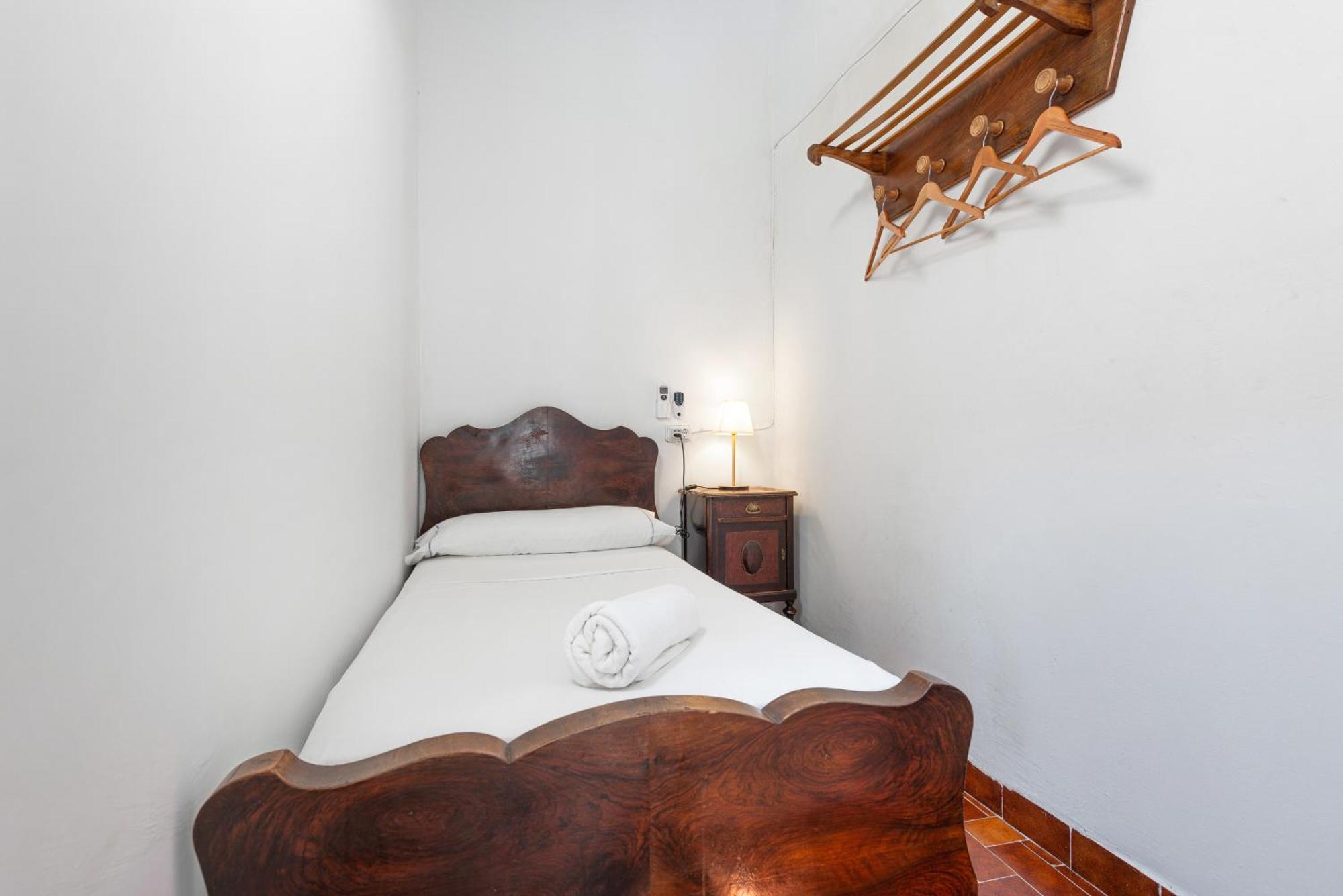 Small Single Room
