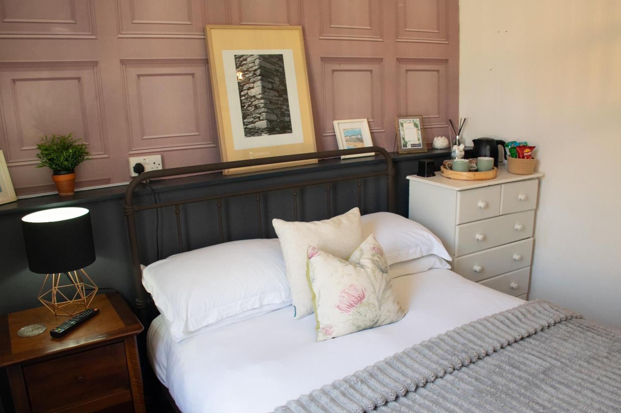 Double Room Private Bathroom