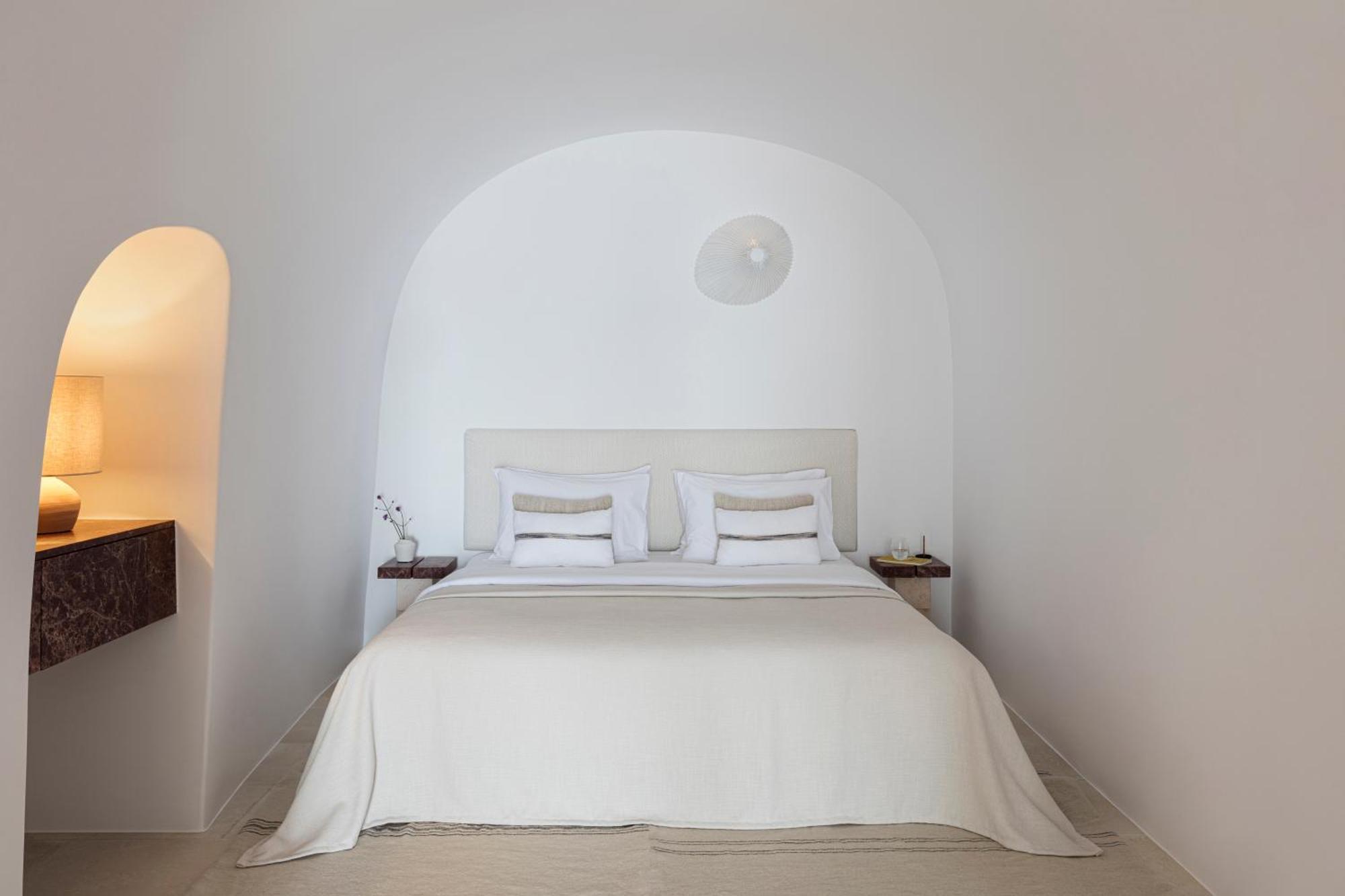 Senior Suite Plunge Pool Caldera sea view
