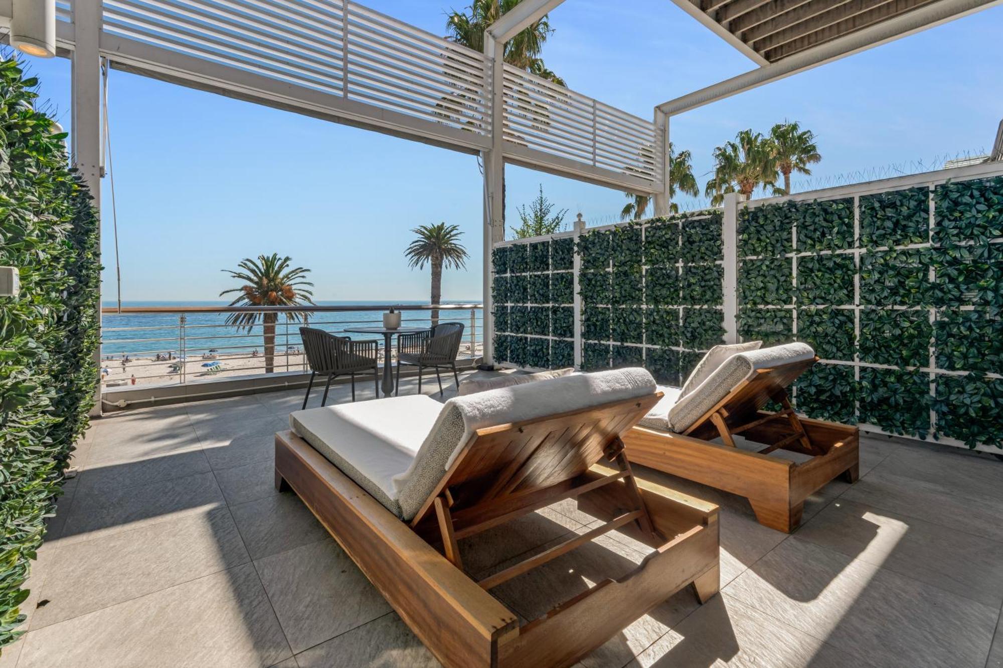 Superior Sea Facing Suite