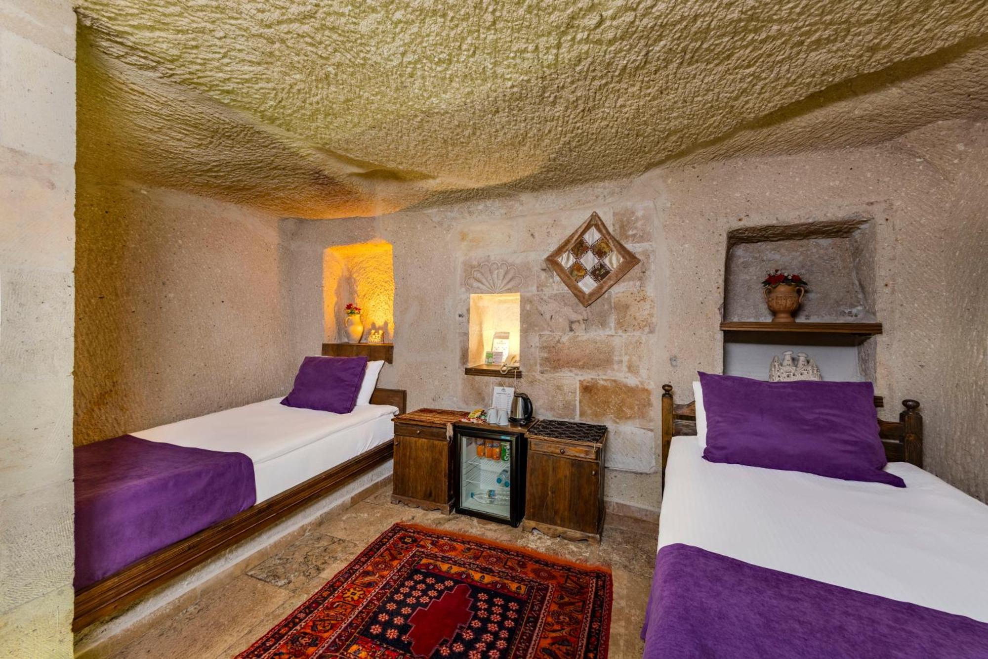 Cave Twin Room