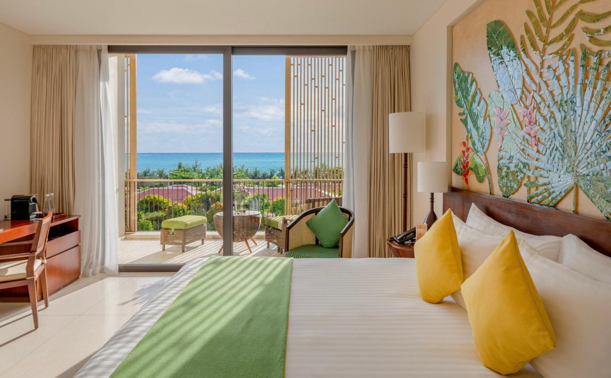 Deluxe Sea Double Room or Twin Room balcony