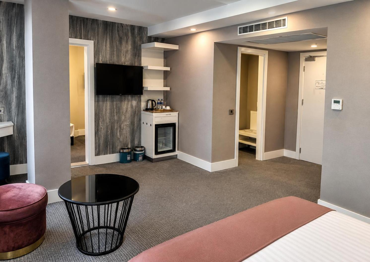 Superior Family Room