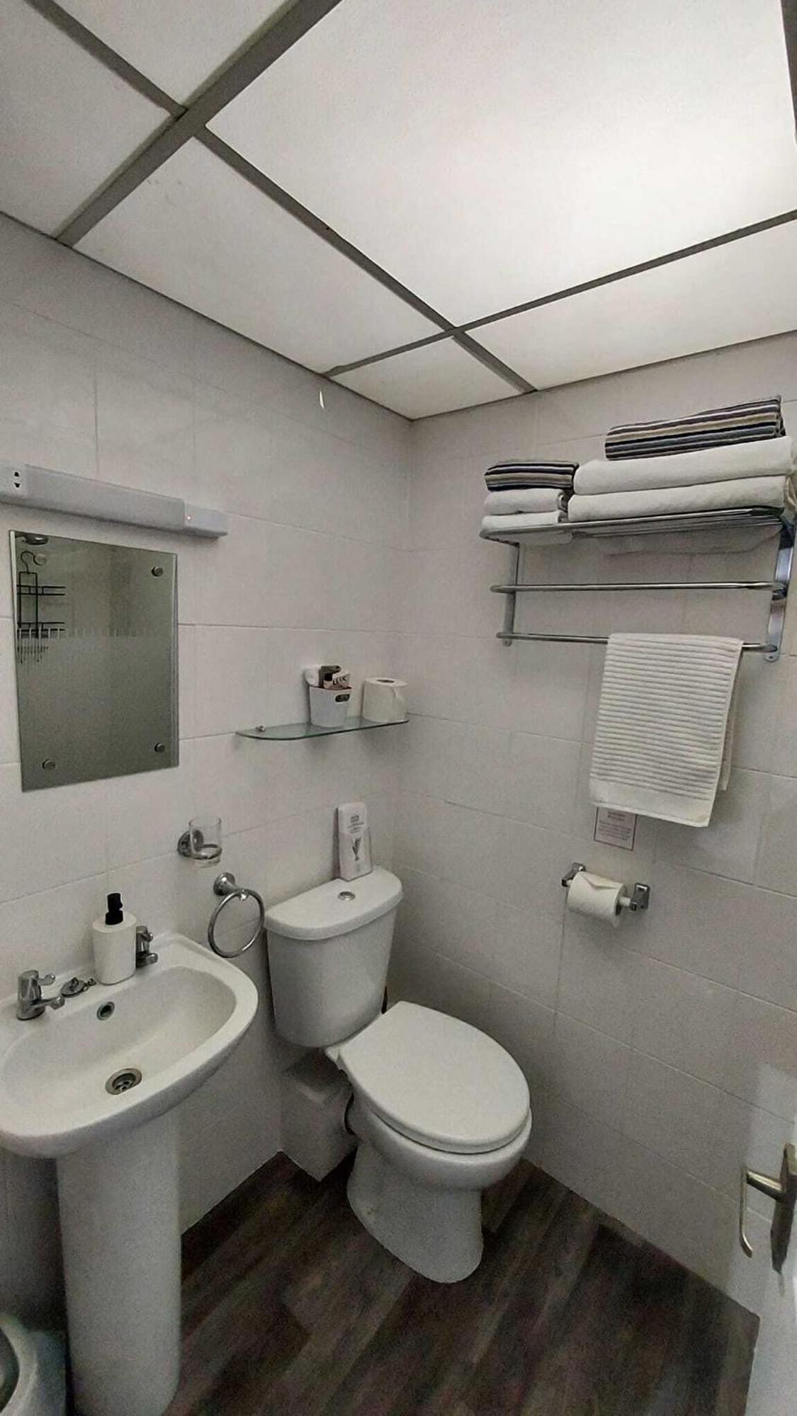 Double Room Private Bathroom