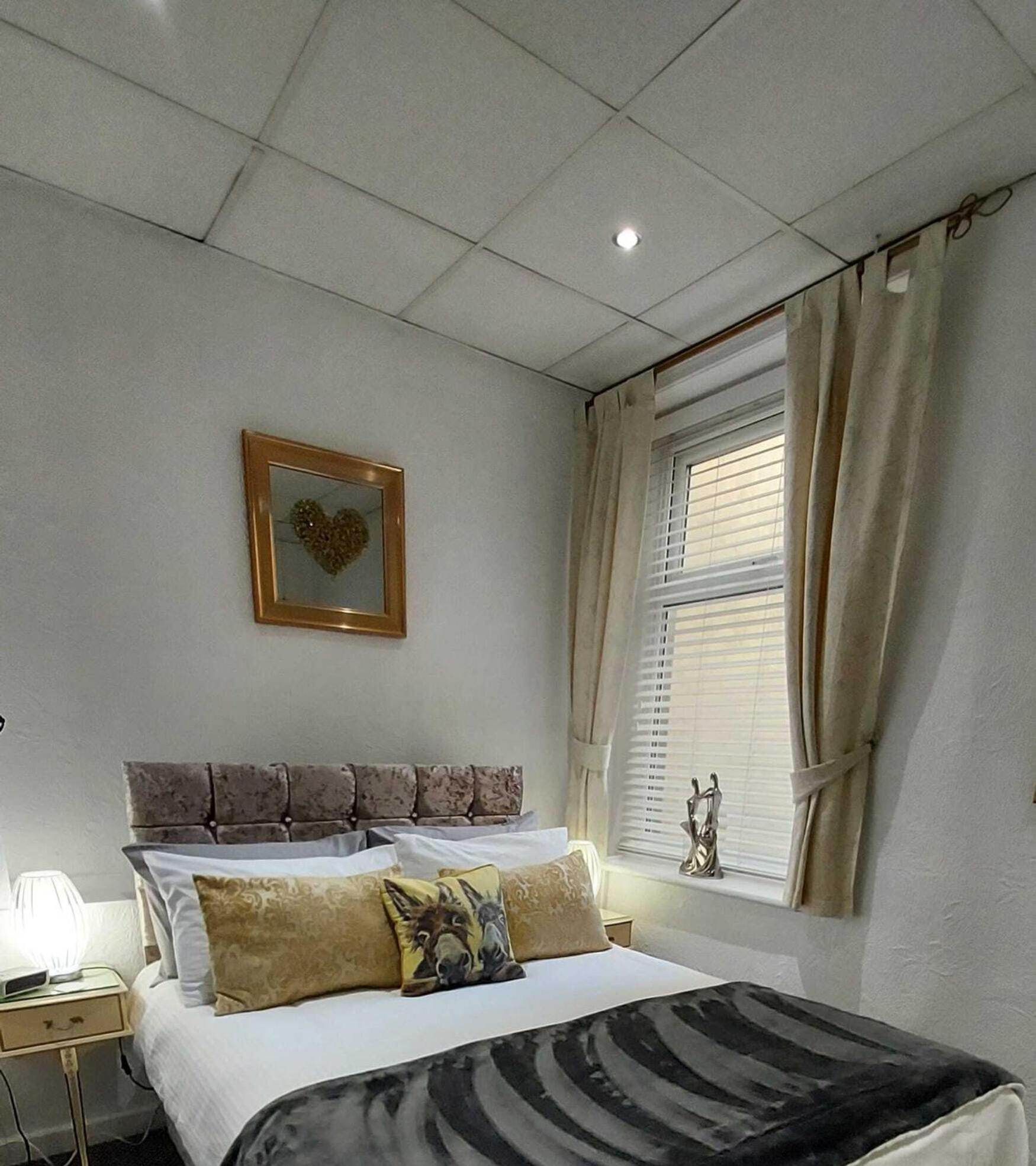 Double Room Private Bathroom
