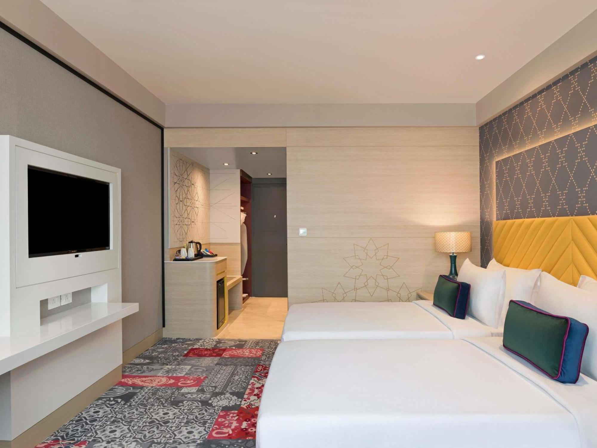 Superior Twin Room on food beverage spa laundry | 11 IMFL Happy Hours from 6 to 8 pm