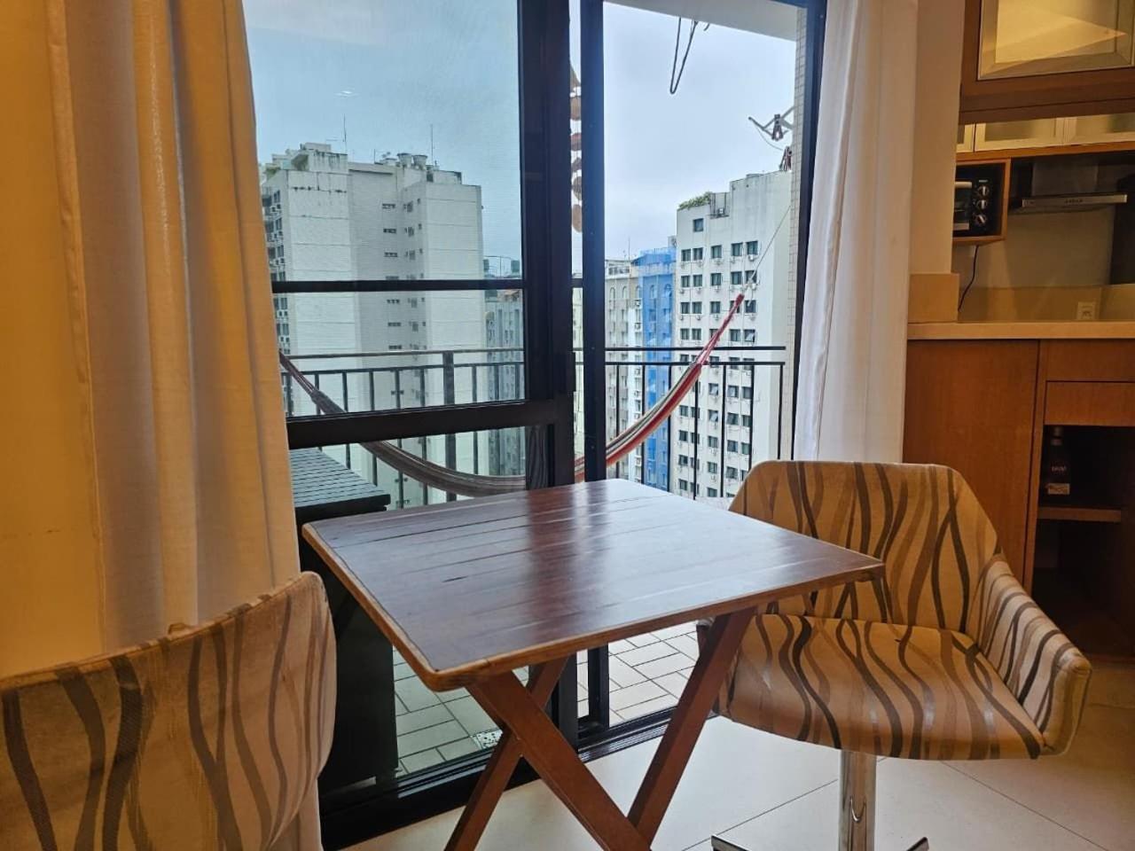 Deluxe One-Bedroom Apartment