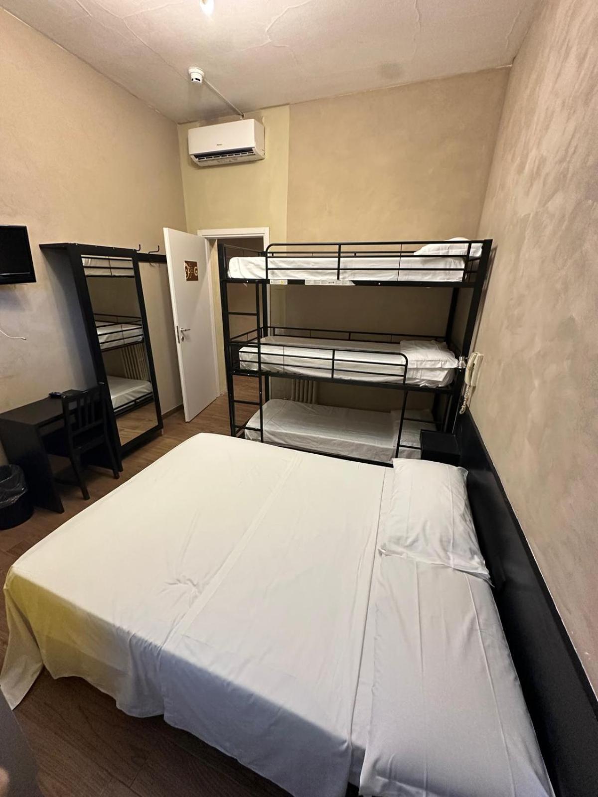Bed 6-Bed Mixed Dormitory Room