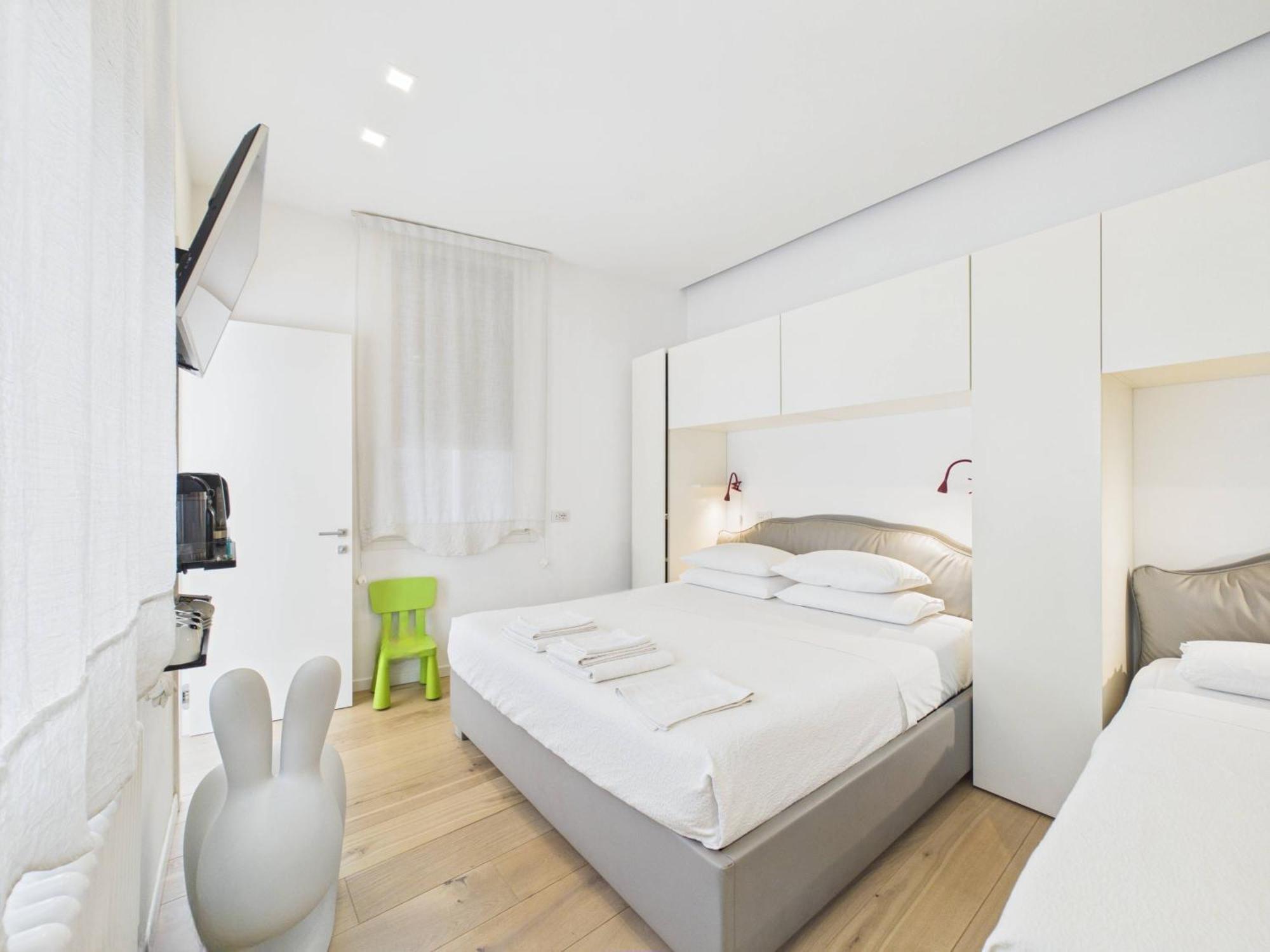 Triple Room Private Bathroom