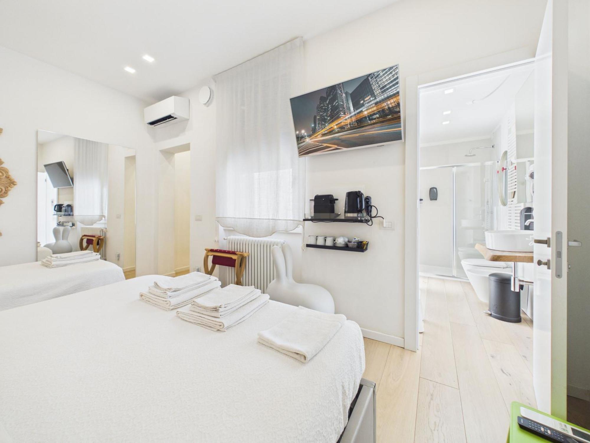 Triple Room Private Bathroom
