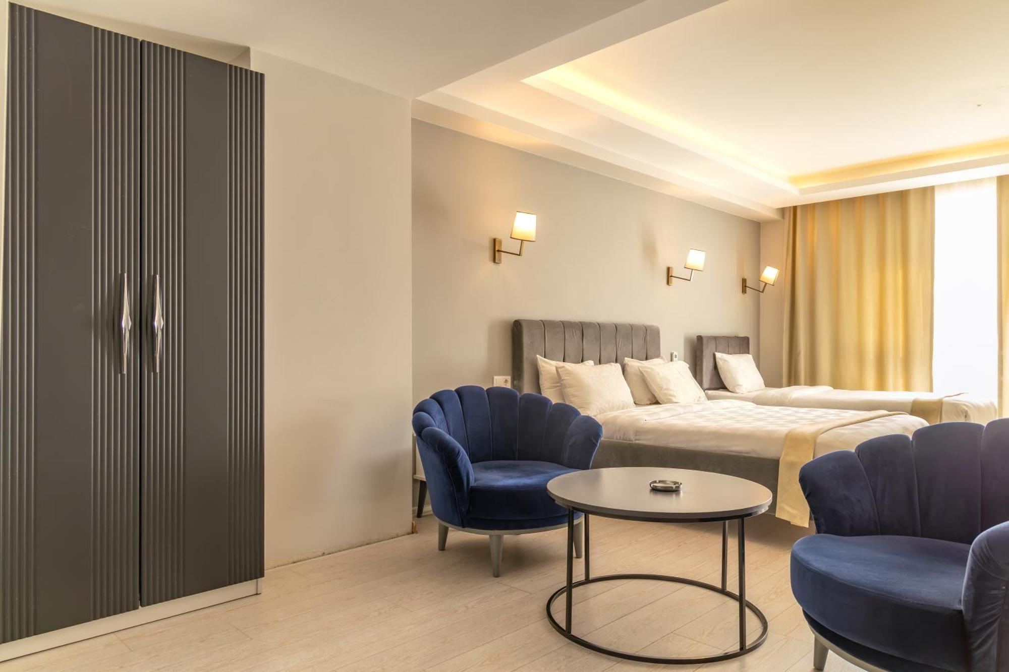Deluxe Triple Room