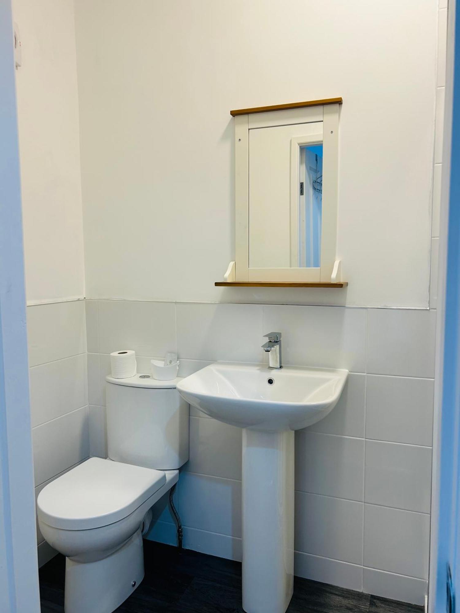 Double Room Private Bathroom