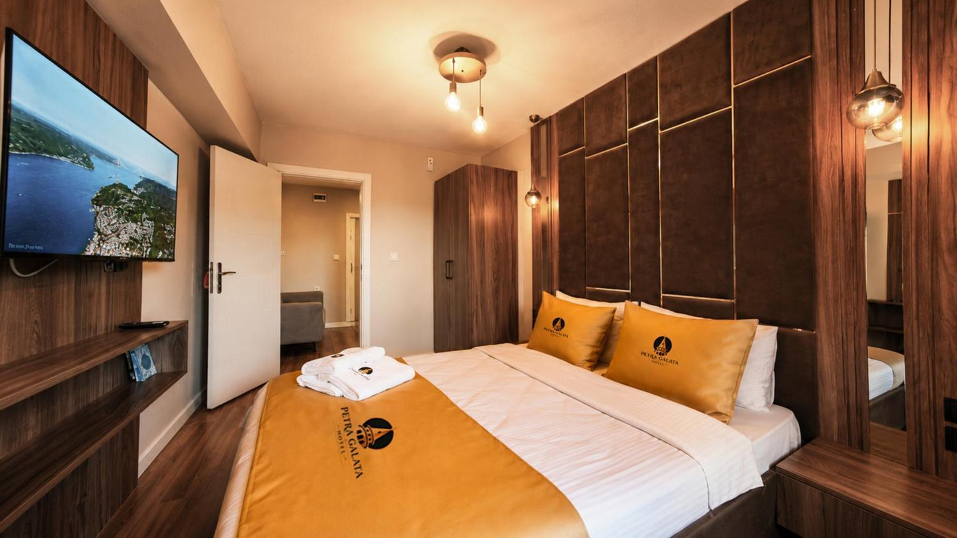 Large Double Room